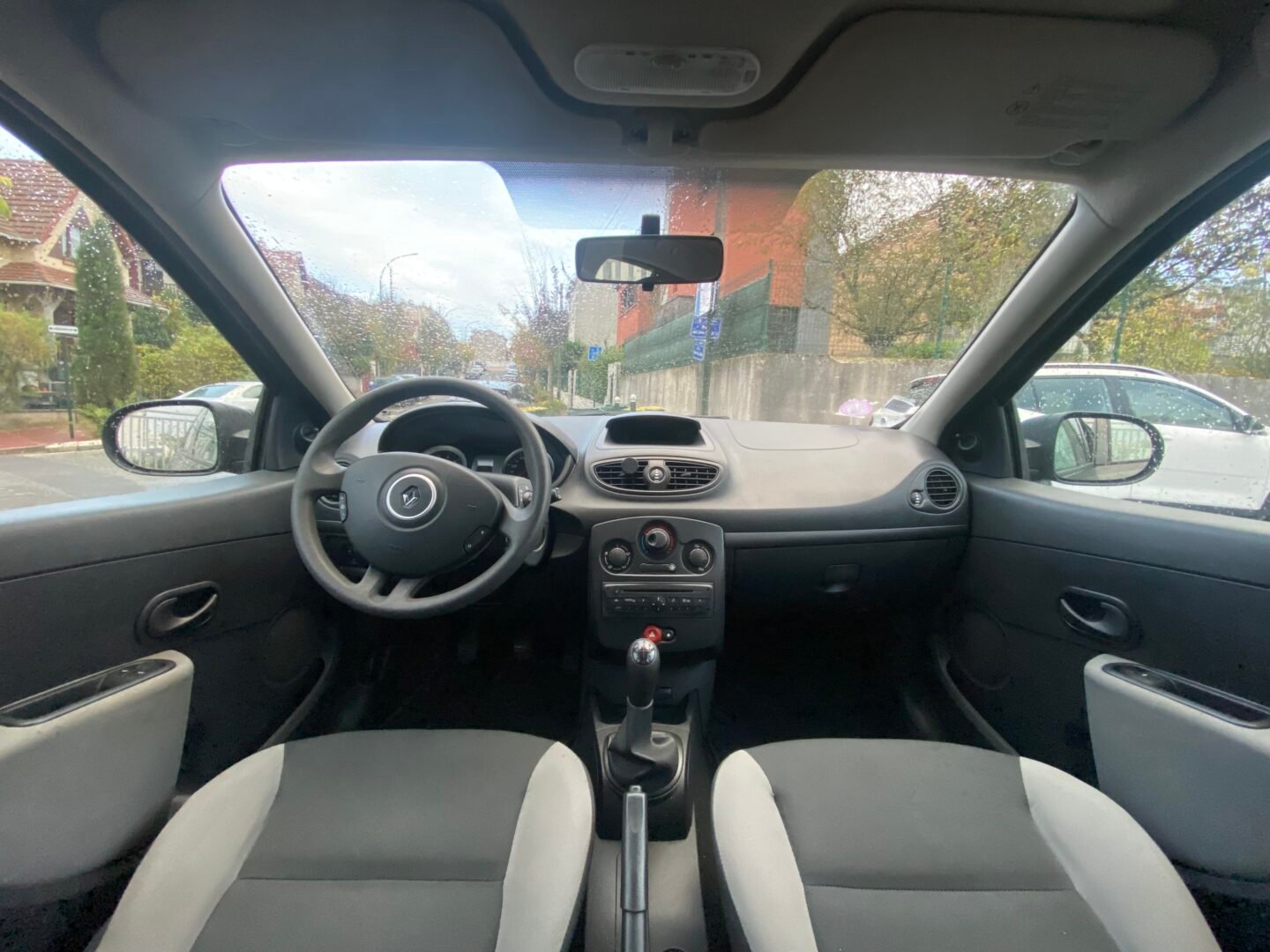 RENAULT Clio Authentique Phase 2 1.2 i 16V eco2 75 cv