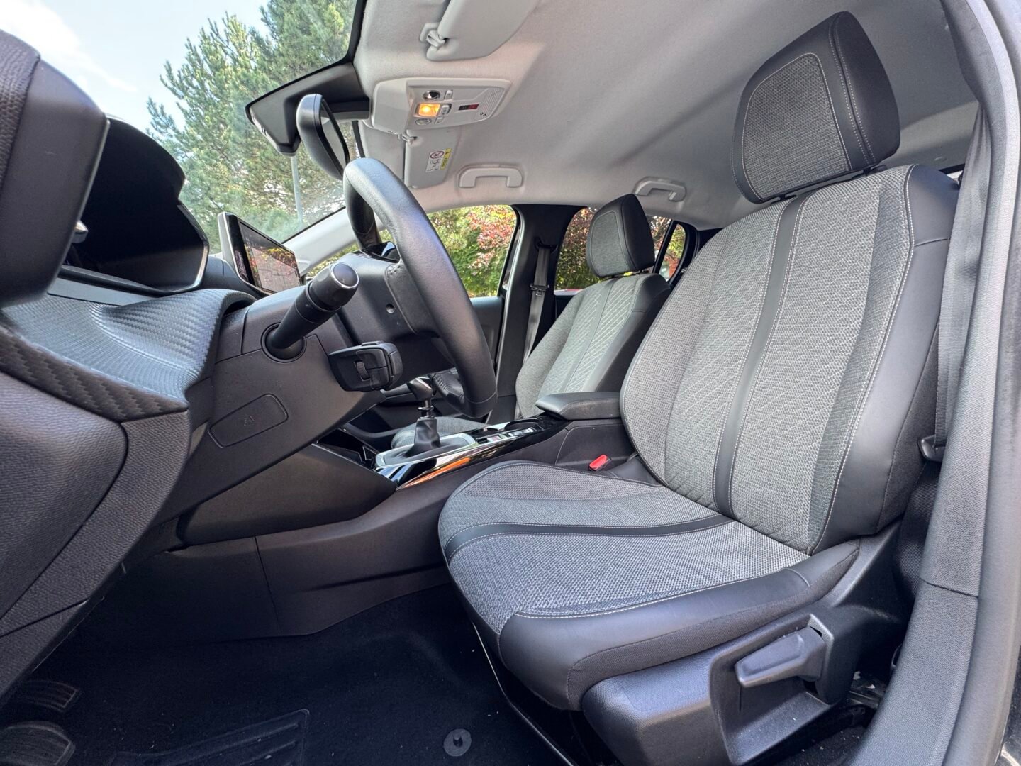 PEUGEOT 208 II (P21) Phase 2 5 Portes 1.2 12V S&S 100 cv