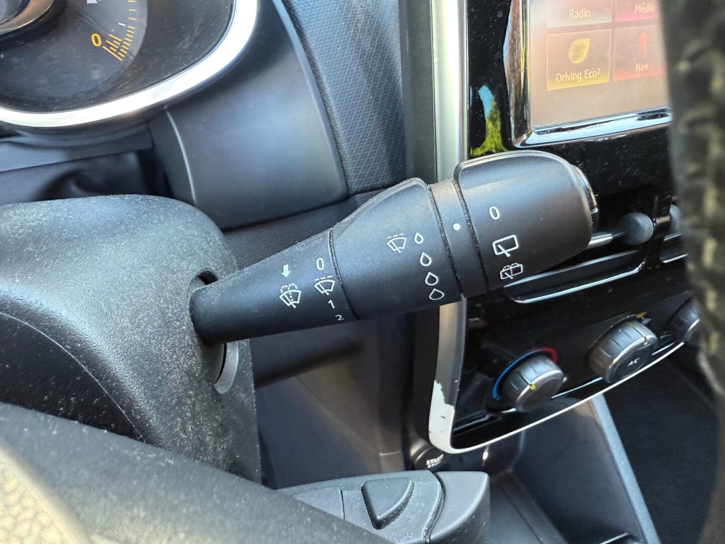 RENAULT Clio IV Estate 0.9 TCe 12V eco2 S&S 90 cv