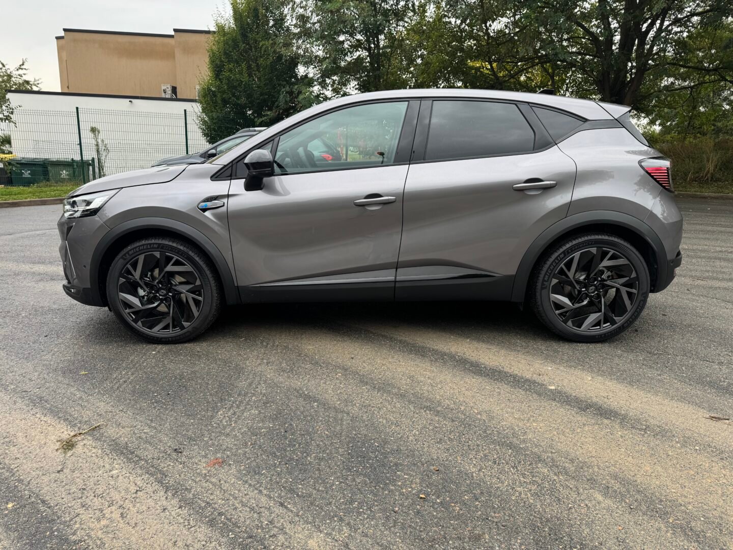 Renault Captur II (Phase 2) «Esprit Alpine» 1.6i SCE 145 E-TECH