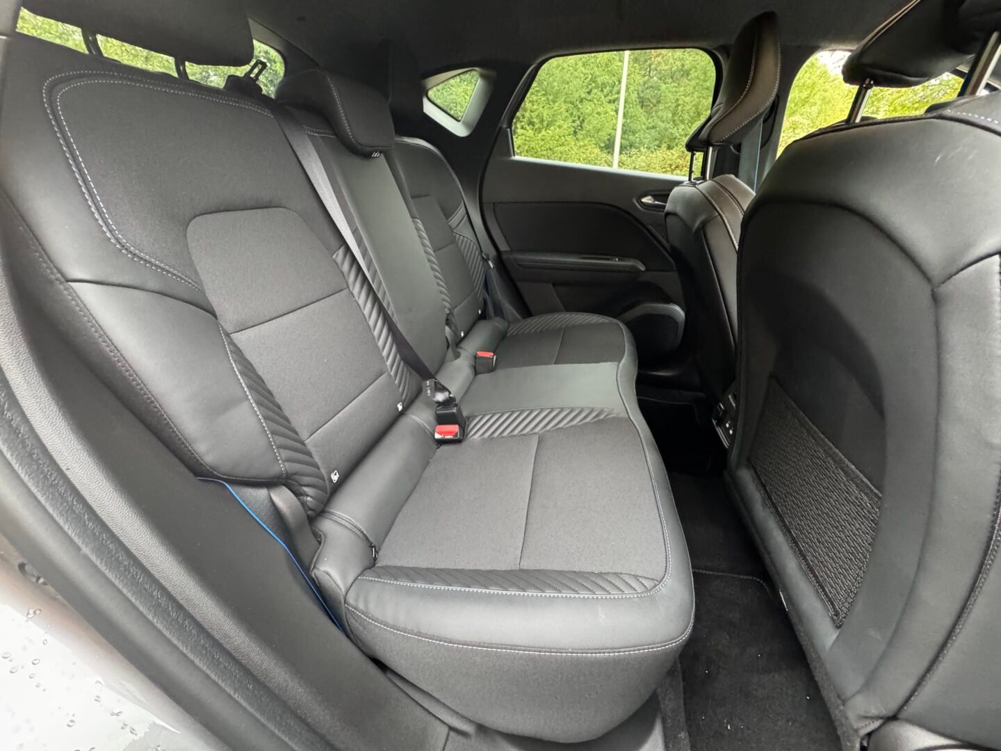 Renault Captur II (Phase 2) «Esprit Alpine» 1.6i SCE 145 E-TECH