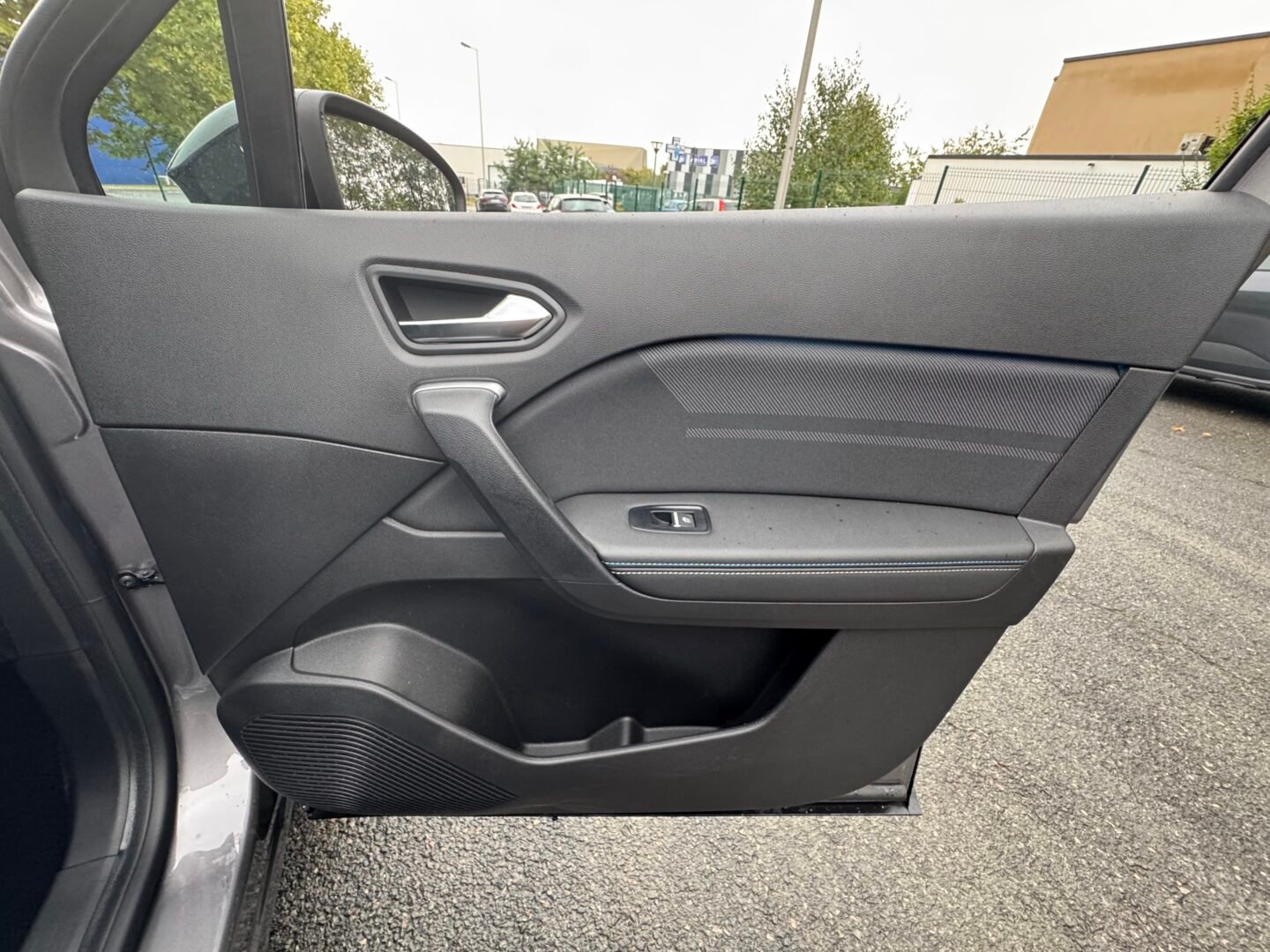 Renault Captur II (Phase 2) «Esprit Alpine» 1.6i SCE 145 E-TECH