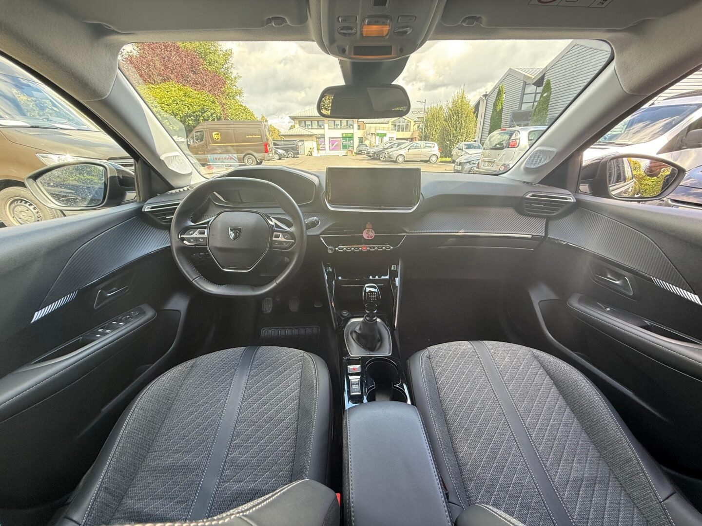 PEUGEOT 208 II (P21) Phase 2 5 Portes 1.2 12V S&S 100 cv