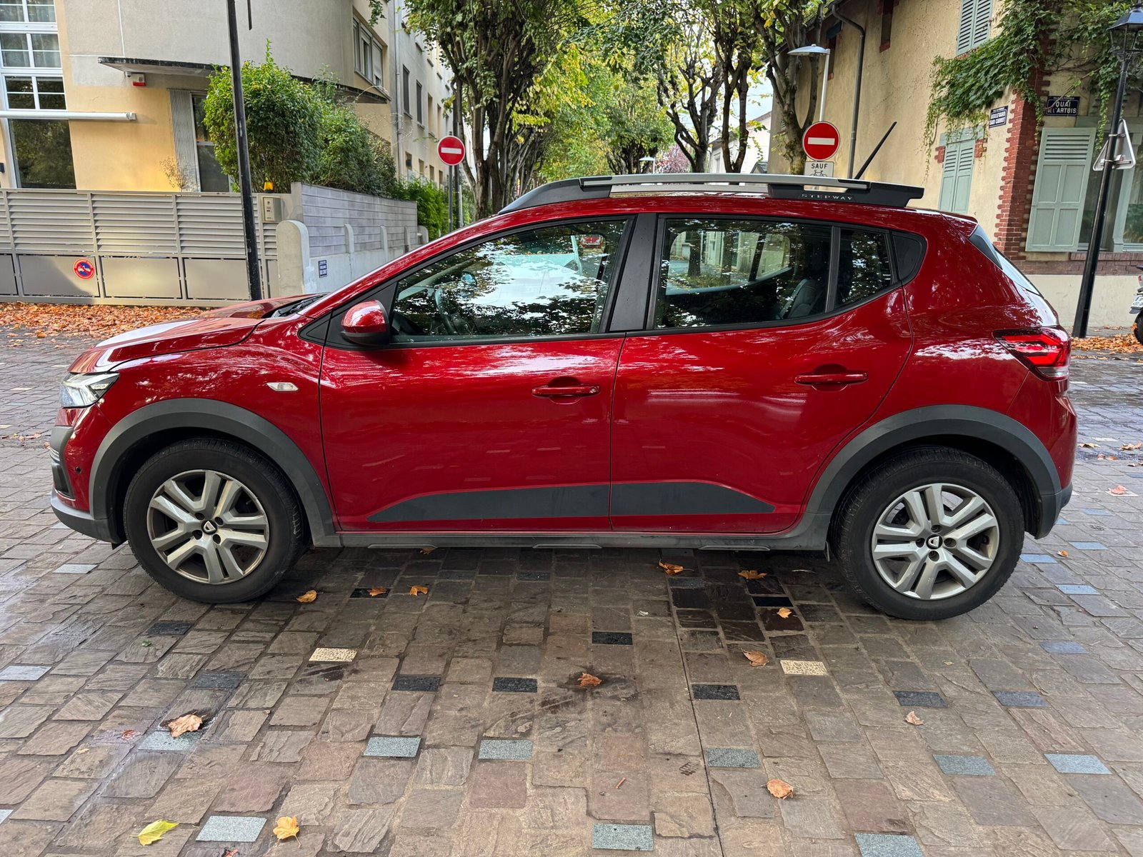 DACIA Sandero III Stepway 1.0 TCe 90ch “Stepway Essentiel”