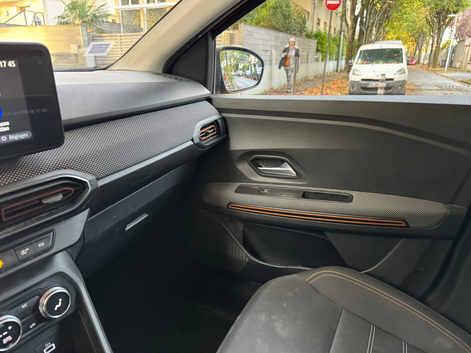 DACIA Sandero III Stepway 1.0 TCe 90ch “Stepway Essentiel”