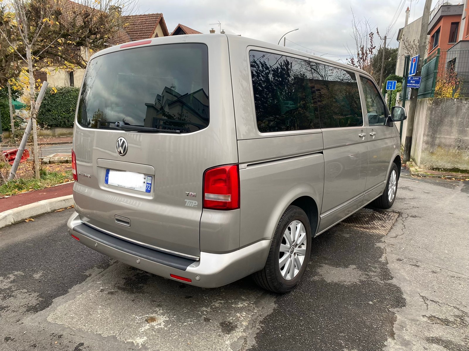 VOLKSWAGEN Transporter Multivan Carat T5 Phase 2 2.0 BiTDI 16V DPF Combi 180 cv