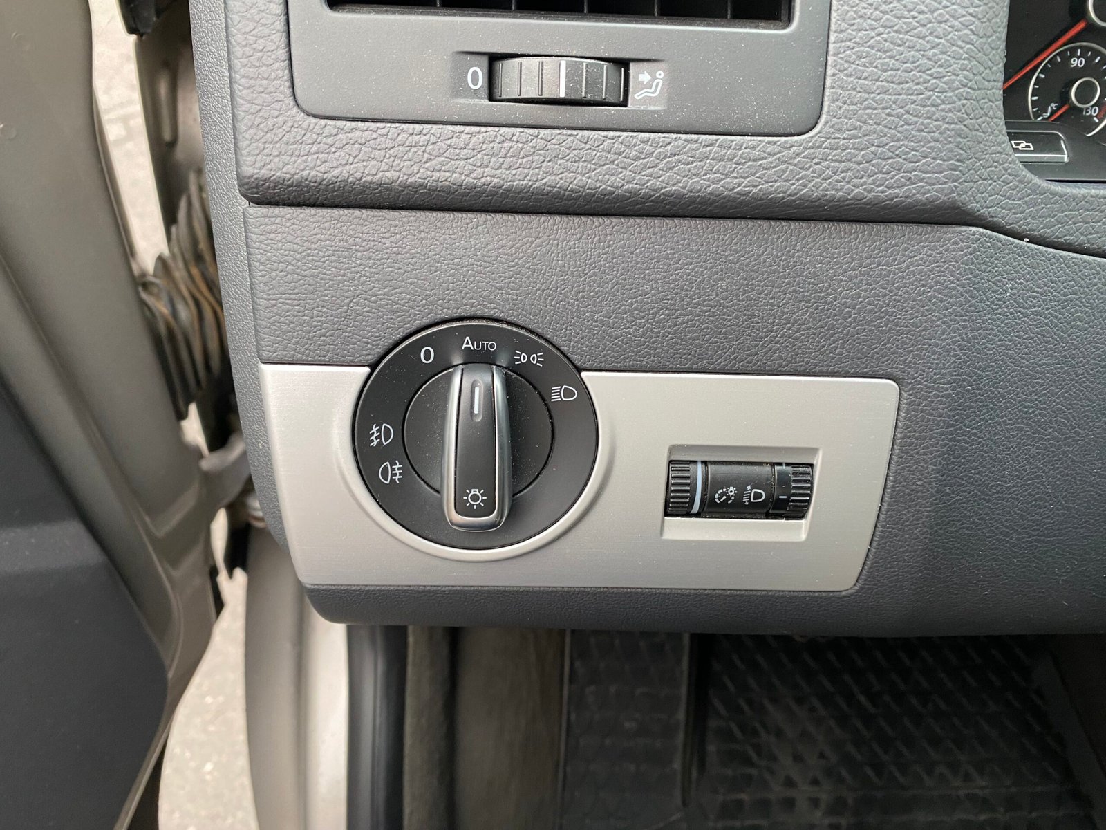 VOLKSWAGEN Transporter Multivan Carat T5 Phase 2 2.0 BiTDI 16V DPF Combi 180 cv