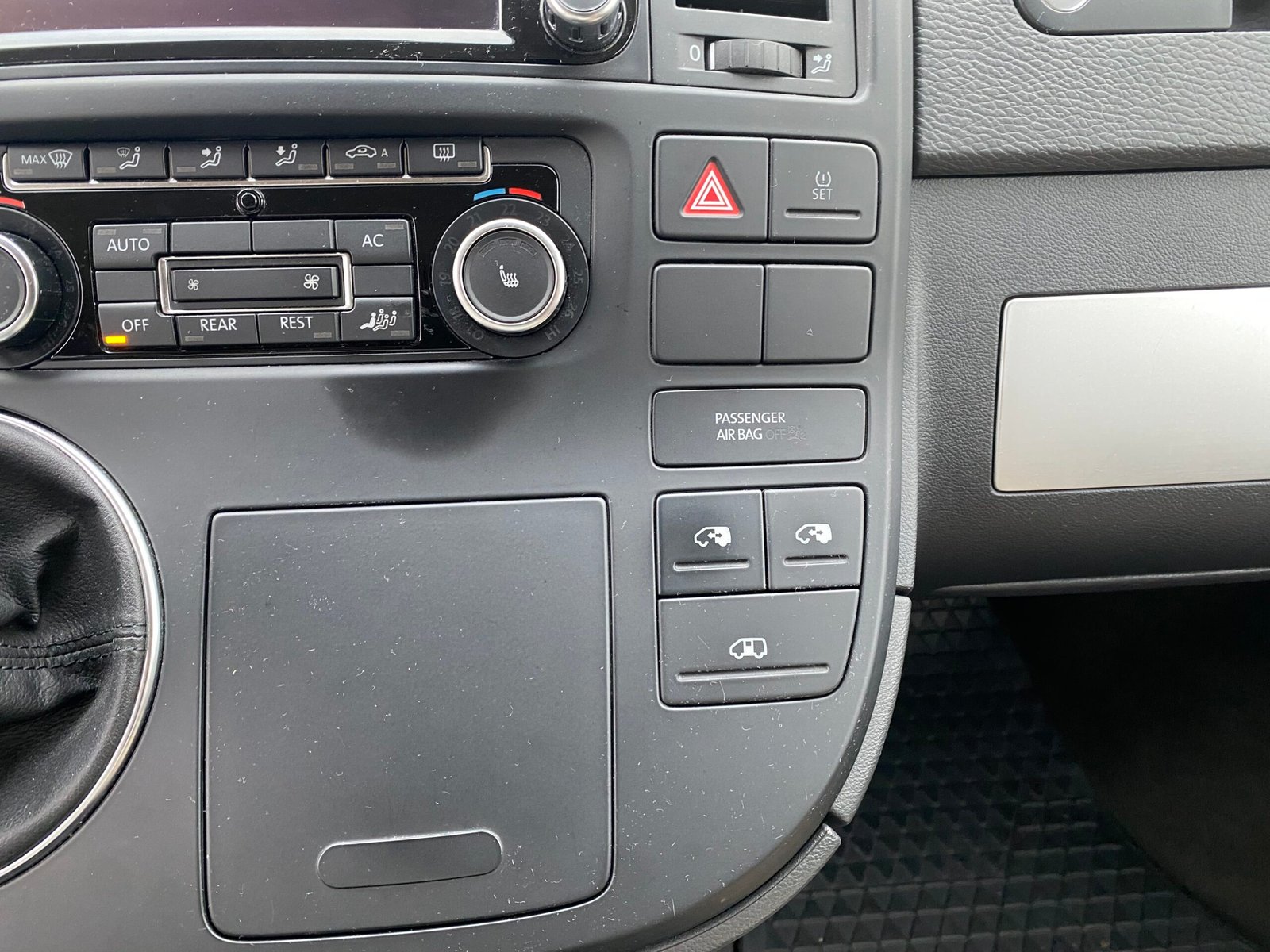 VOLKSWAGEN Transporter Multivan Carat T5 Phase 2 2.0 BiTDI 16V DPF Combi 180 cv