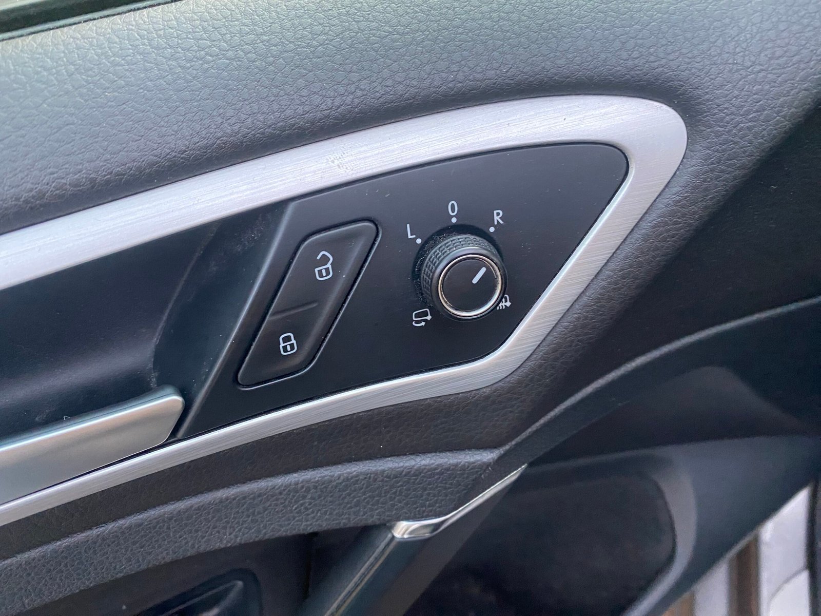 VOLKSWAGEN Golf 7 VII Technology Cup 5 Portes 1.6 TDI 16V Blue Motion S&S 105 cv