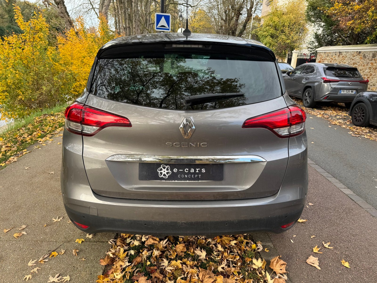 RENAULT Scenic IV 1.7 dCi EDC6 120ch “Business Intens”