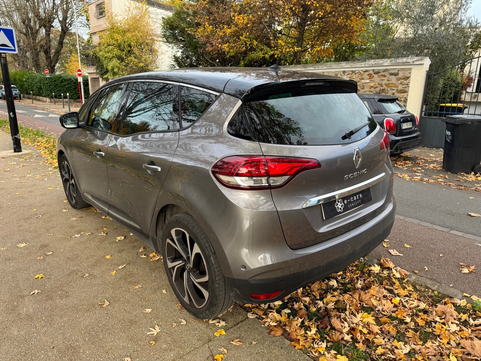 RENAULT Scenic IV 1.7 dCi EDC6 120ch “Business Intens”