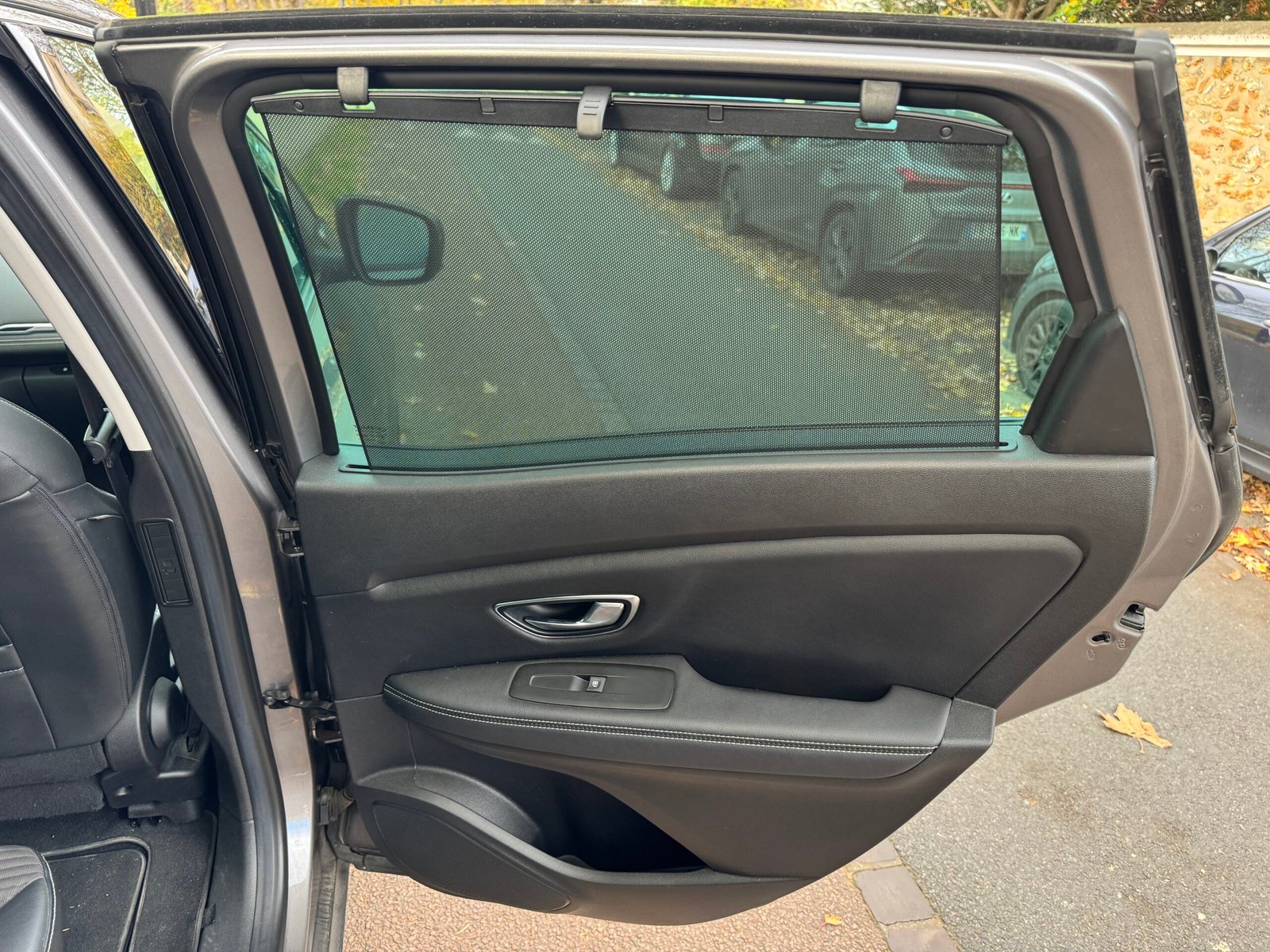 RENAULT Scenic IV 1.7 dCi EDC6 120ch “Business Intens”