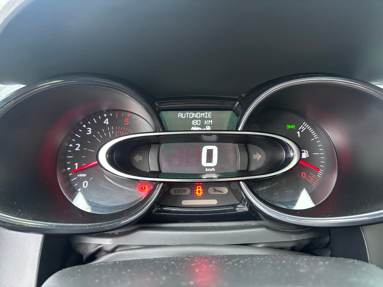 RENAULT CLIO 4 IV Société Phase 2 1.5 dCi 75 cv