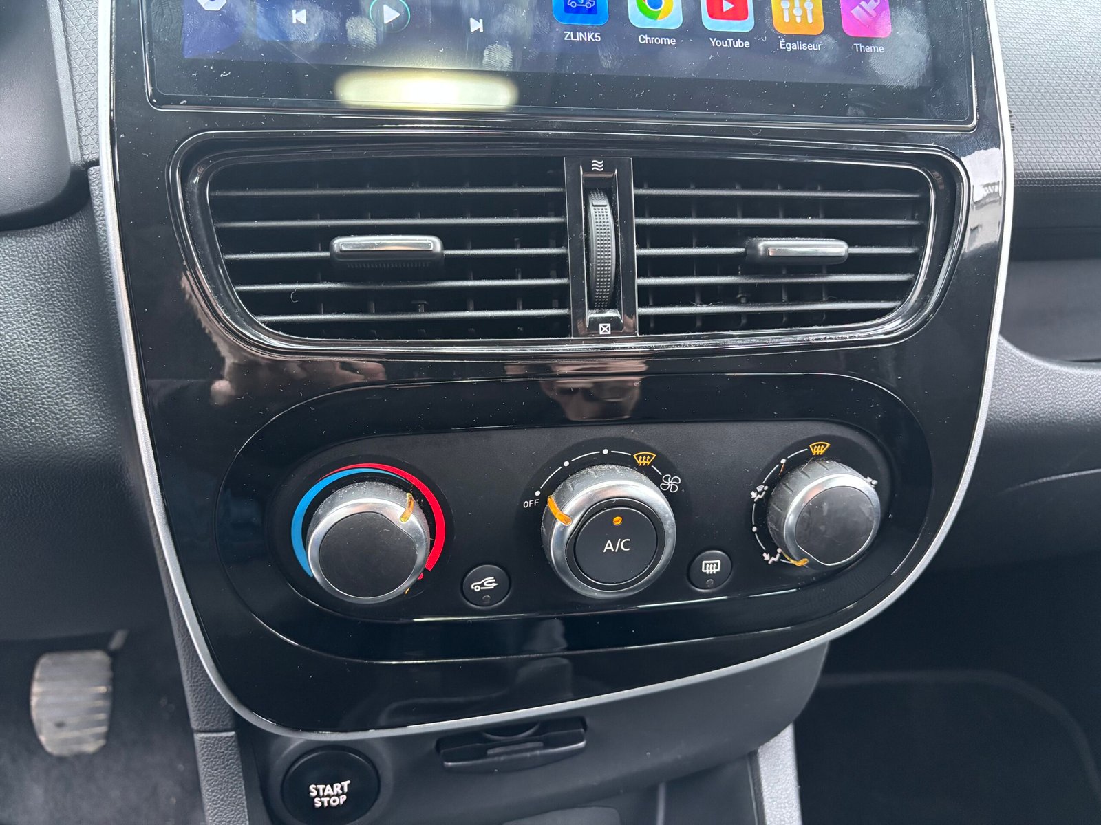 RENAULT CLIO 4 IV Société Phase 2 1.5 dCi 75 cv