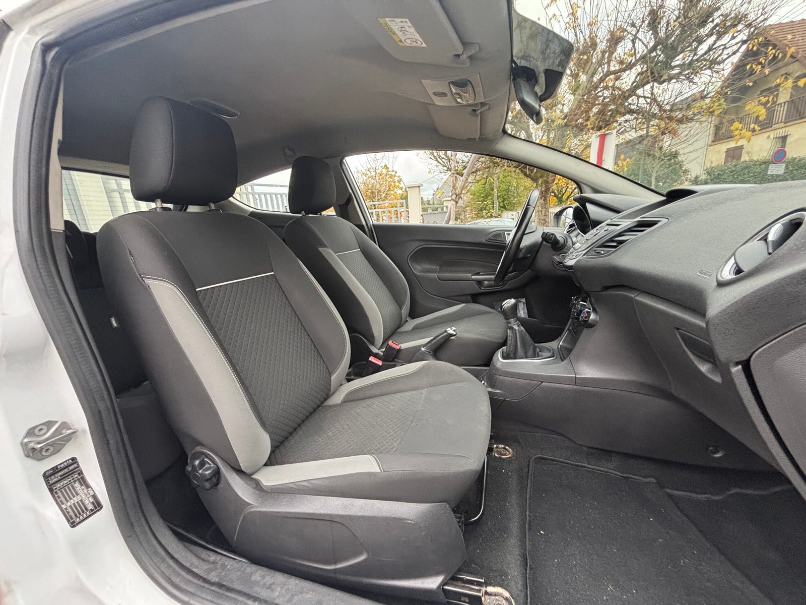 FORD FIESTA VI Phase 2 1.2 i 16V 60 cv