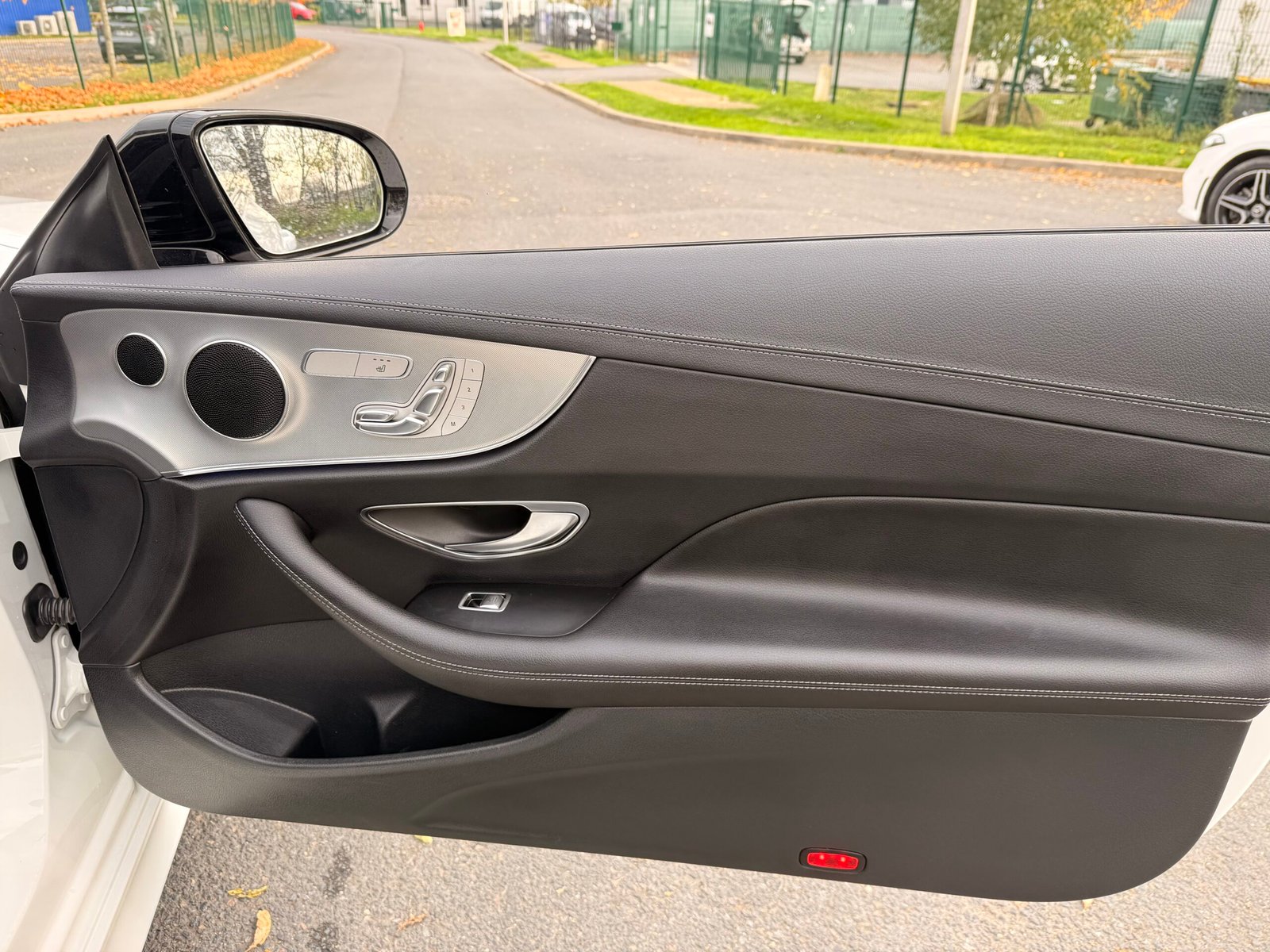 MERCEDES-BENZ Classe E Coupé 220 d 2.0 194 ch Boîte auto