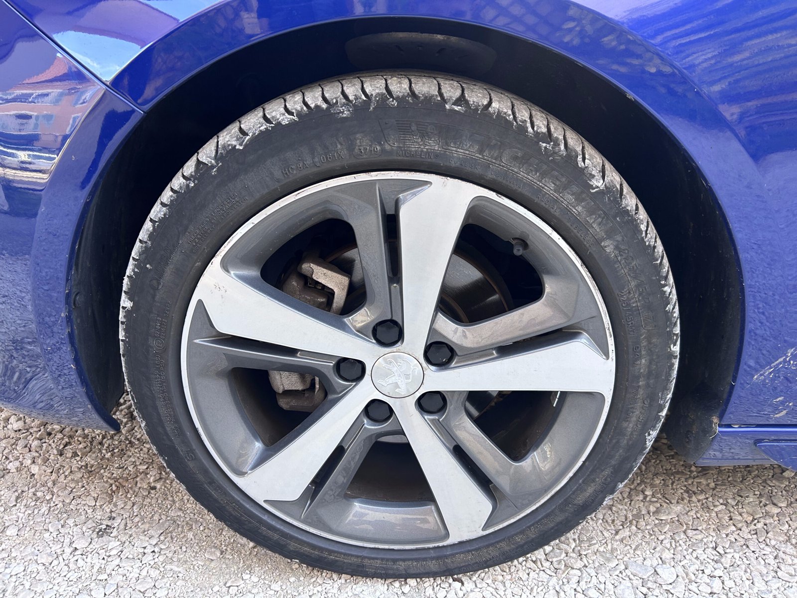 Peugeot 308 1.2 puretech 131 ch ** GT LINE **