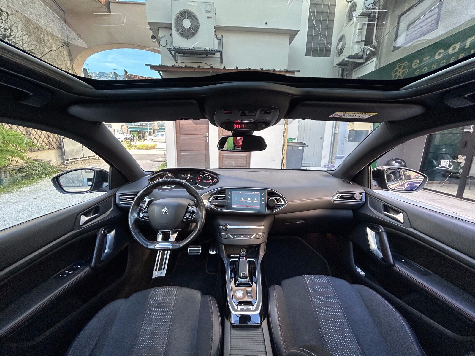 Peugeot 308 1.2 puretech 131 ch ** GT LINE **