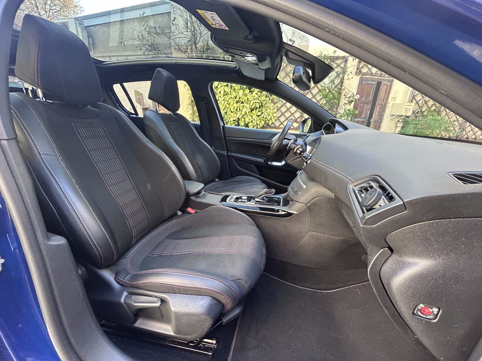 Peugeot 308 1.2 puretech 131 ch ** GT LINE **