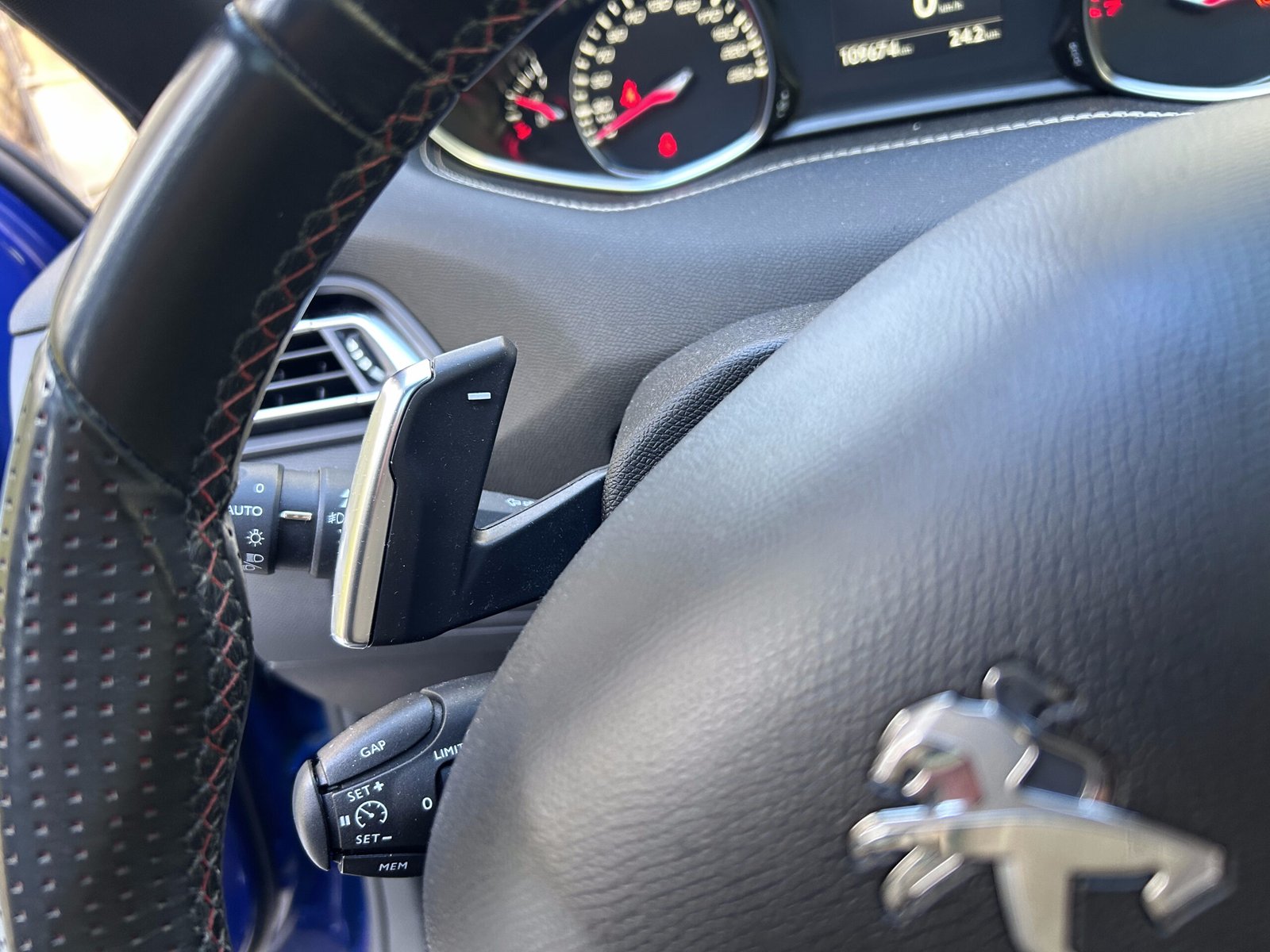 Peugeot 308 1.2 puretech 131 ch ** GT LINE **