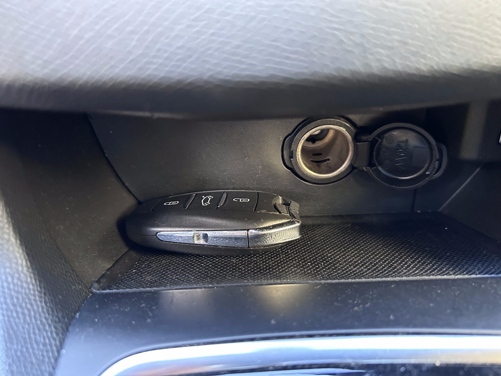 Peugeot 308 1.2 puretech 131 ch ** GT LINE **