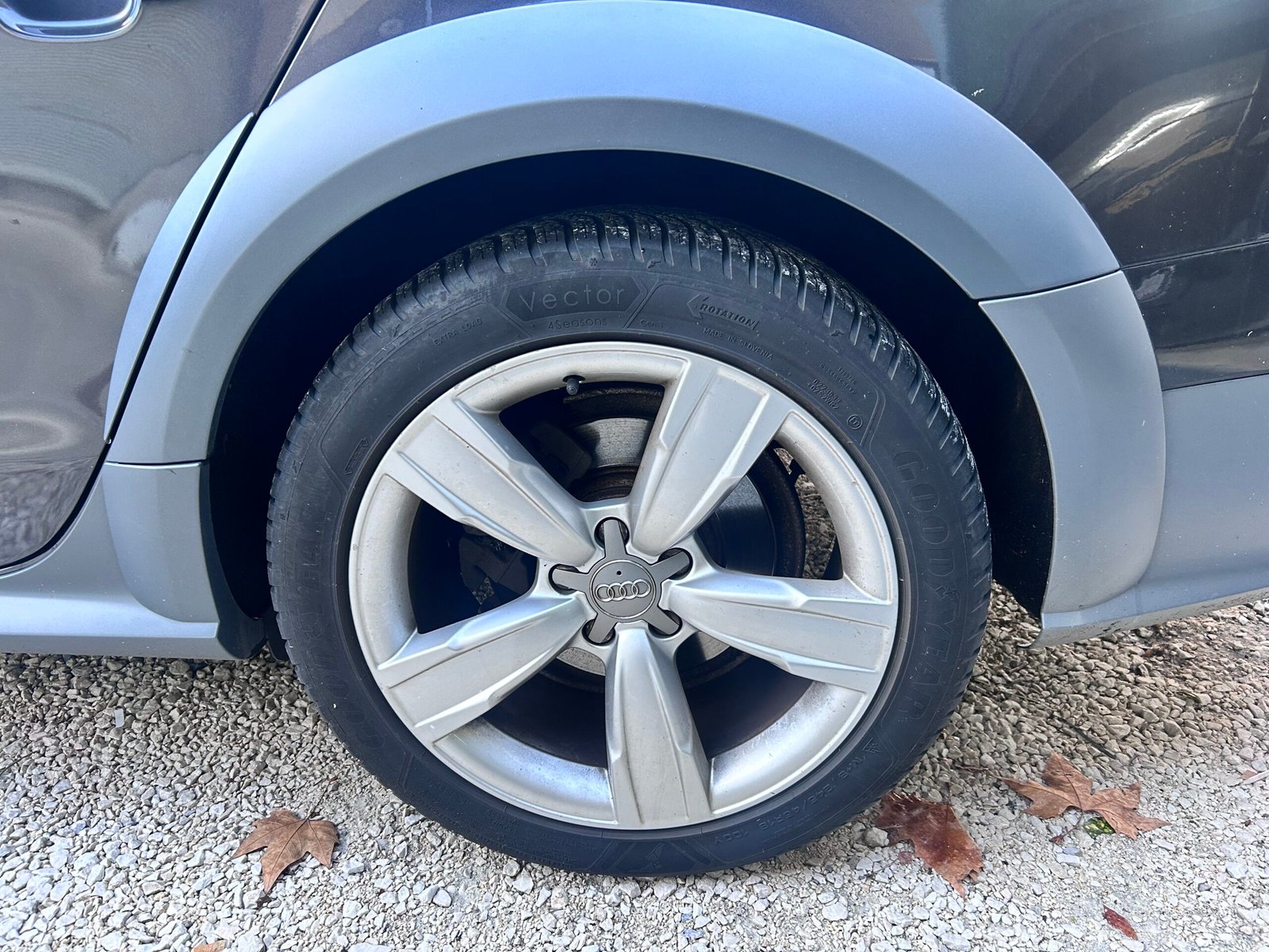 AUDI A4 Turbo Quattro 190 ch ” ALLROAD “