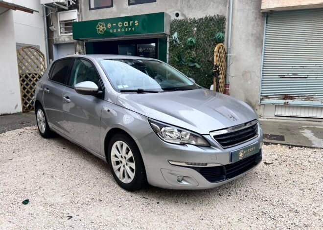 Peugeot 308 1.2 essence 110ch ” Style “