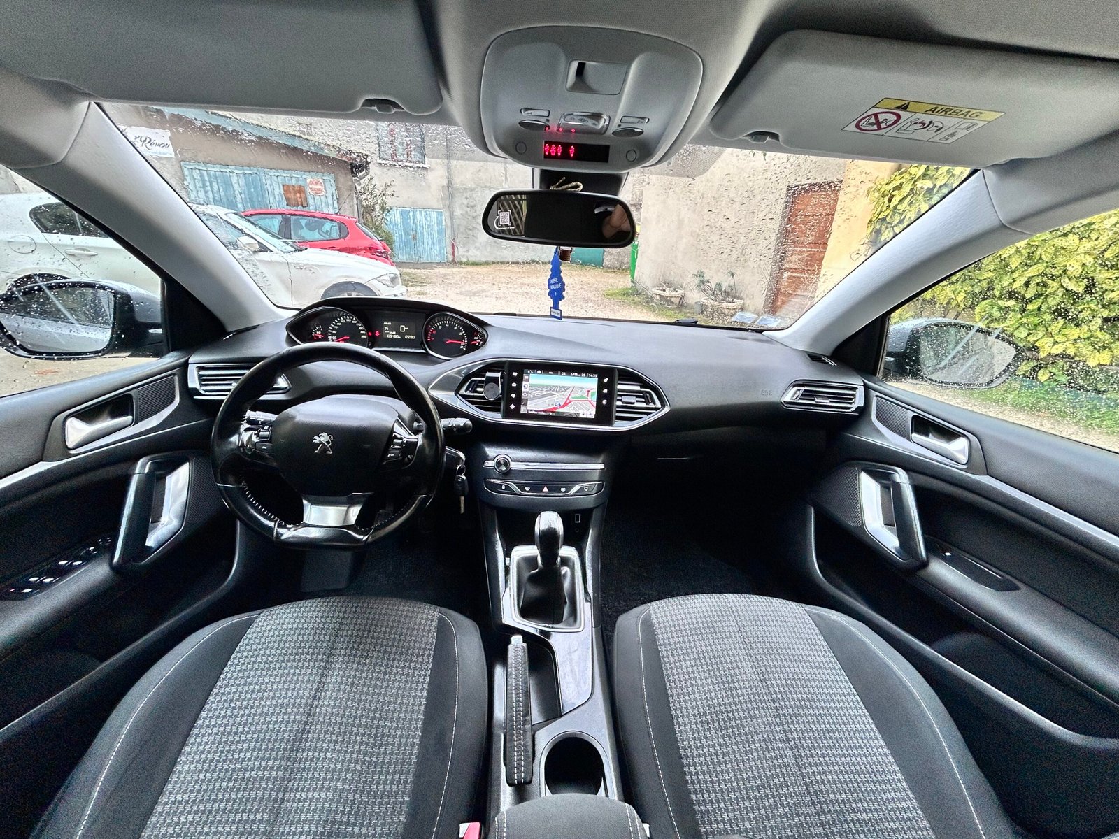 Peugeot 308 1.2 essence 110ch ” Style “