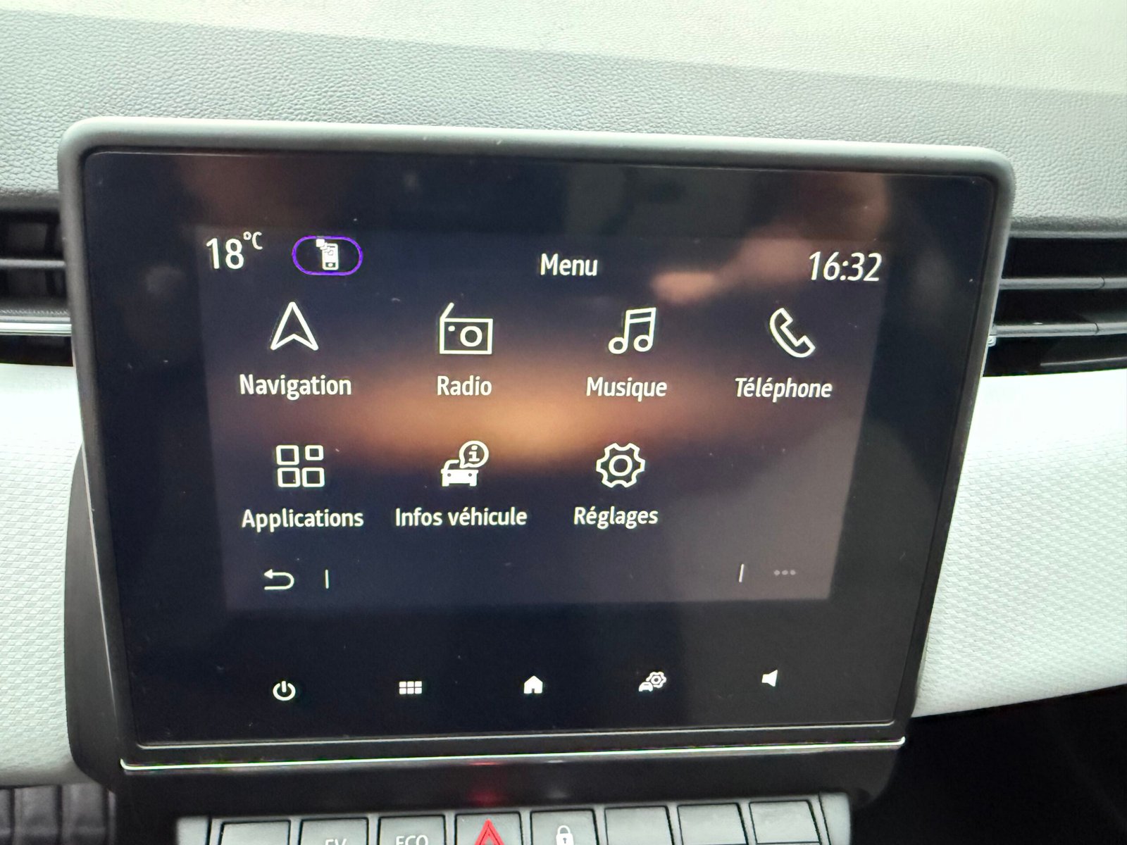 RENAULT Clio (V) E-TECH 1.6 140 ch « Etech Engineered 