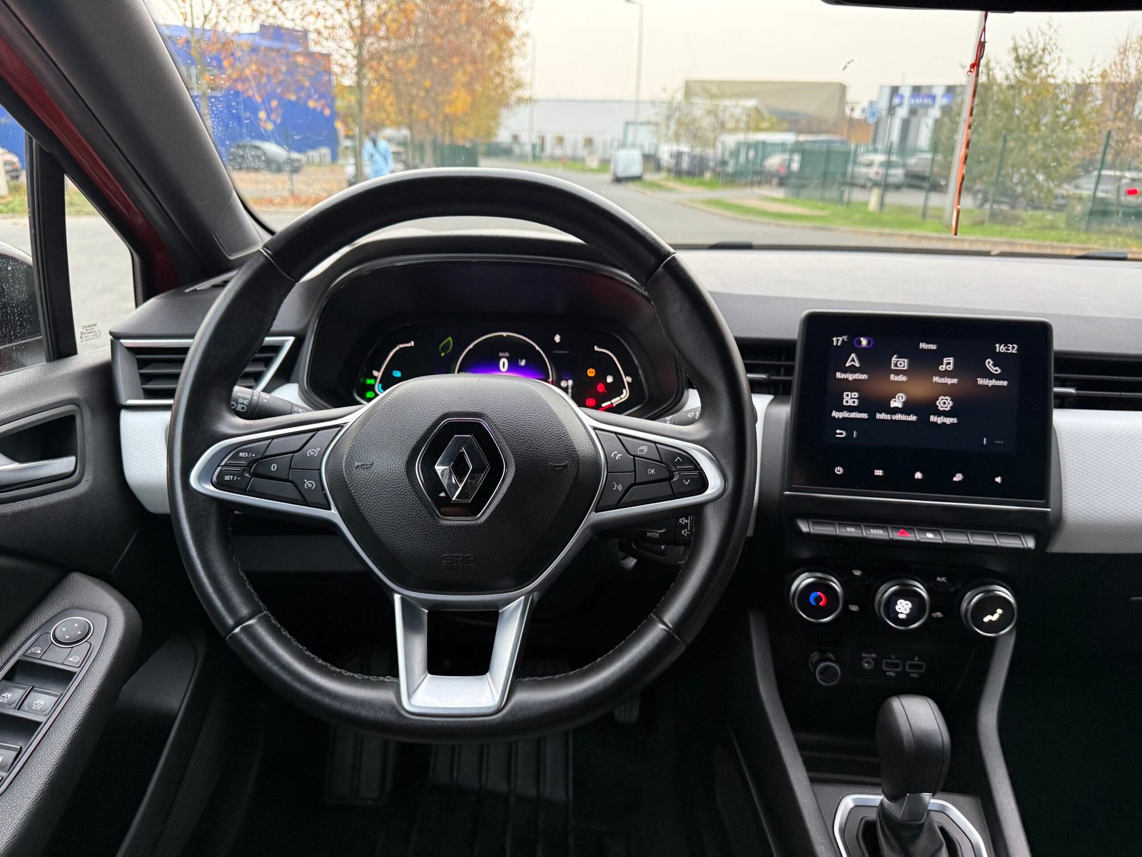 RENAULT Clio (V) E-TECH 1.6 140 ch « Etech Engineered 