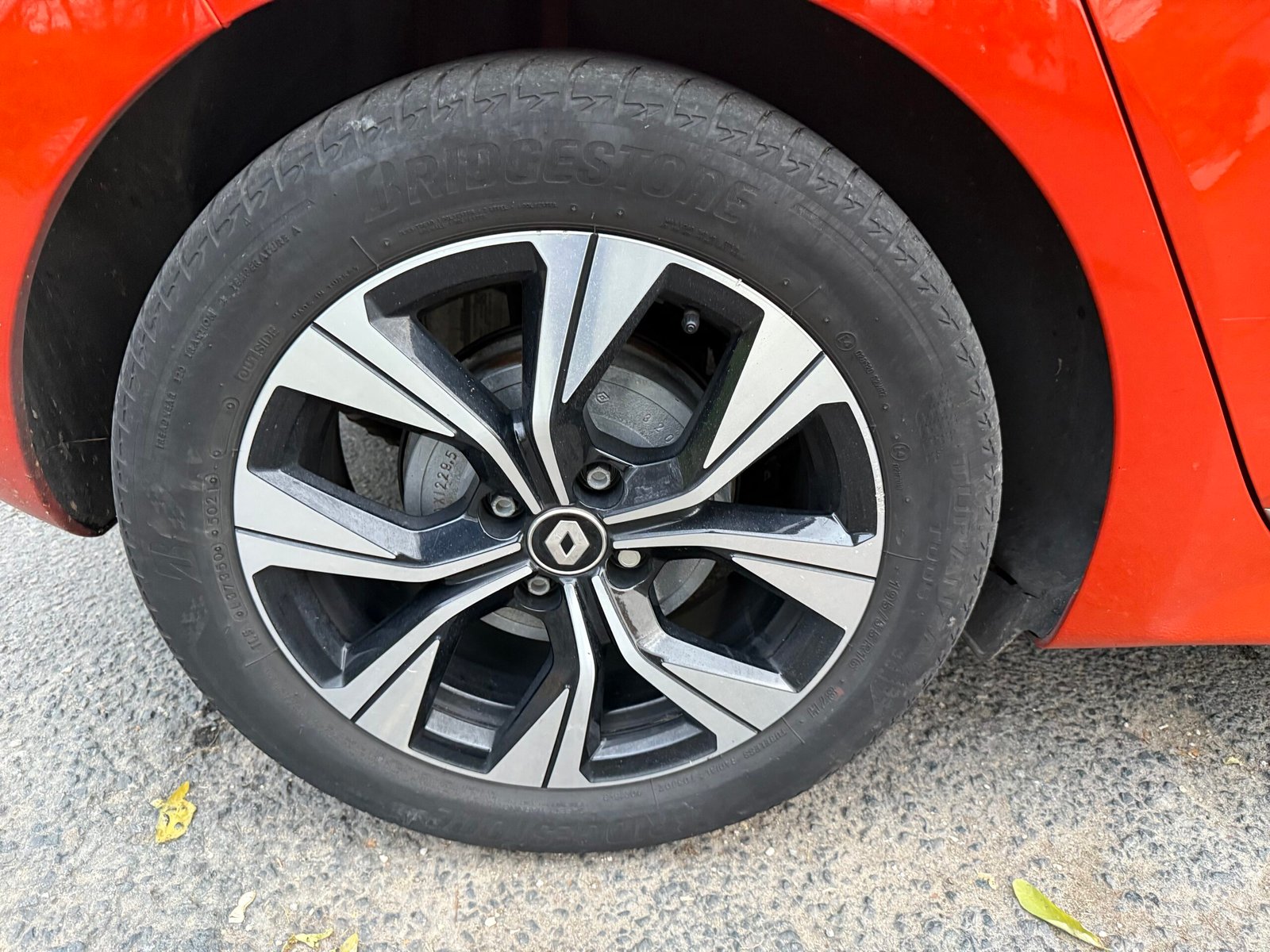 RENAULT Clio (V) E-TECH 1.6 140 ch « Etech Engineered 