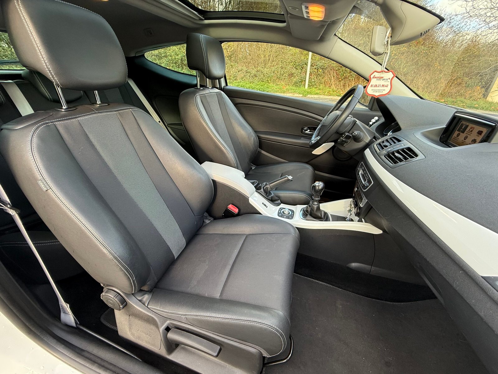 Renault Mégane III (2) Coupé 1.2 TCe S&S 130Ch « Finition Monaco GP »