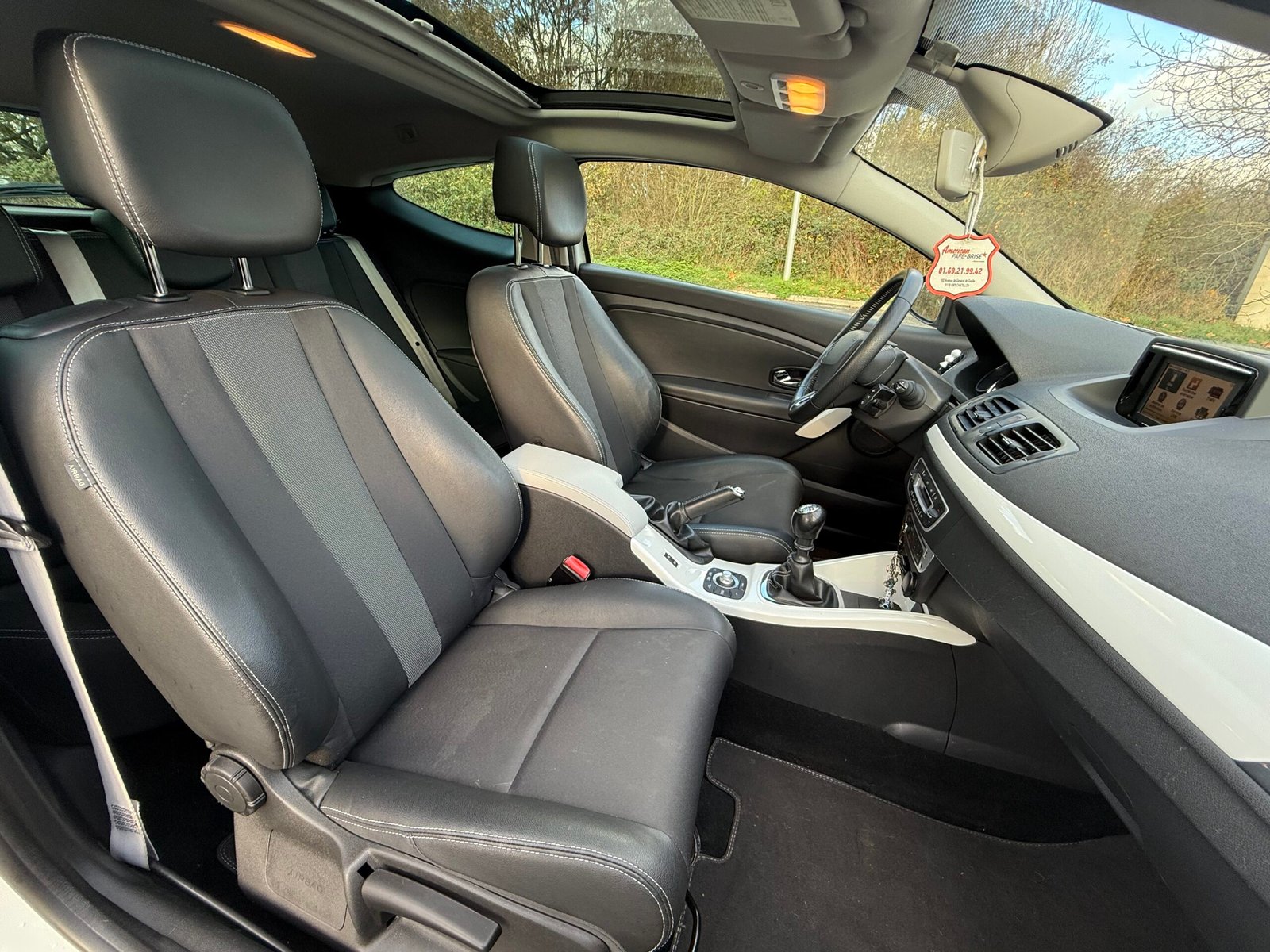 Renault Mégane III (2) Coupé 1.2 TCe S&S 130Ch « Finition Monaco GP »