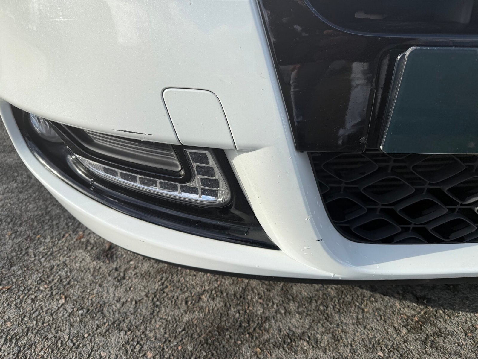 Renault Mégane III (2) Coupé 1.2 TCe S&S 130Ch « Finition Monaco GP »