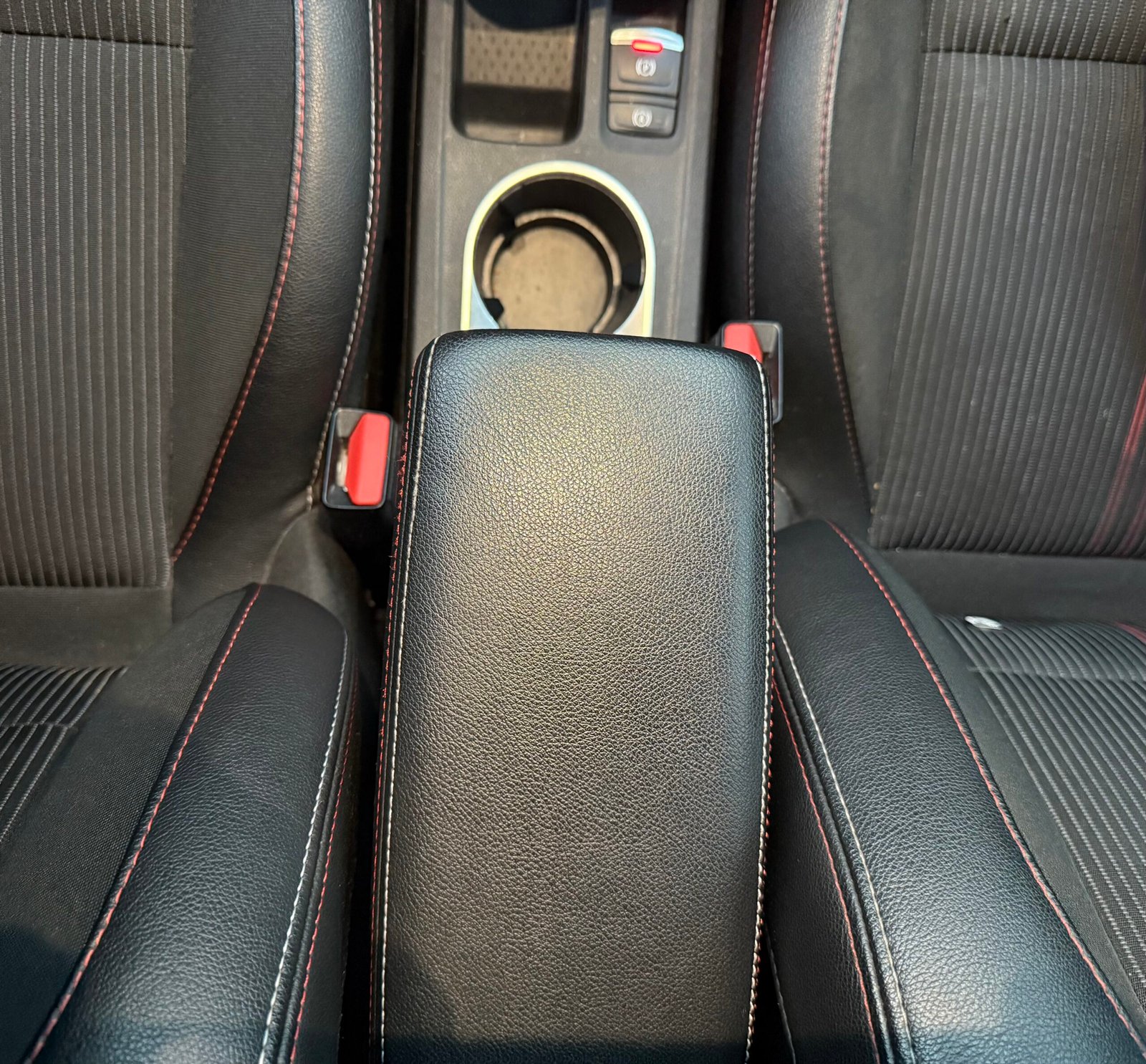 Renault Captur II 1.3 TCe GPF Mild Hybrid EDC7 S&S 160Ch « RS Line »