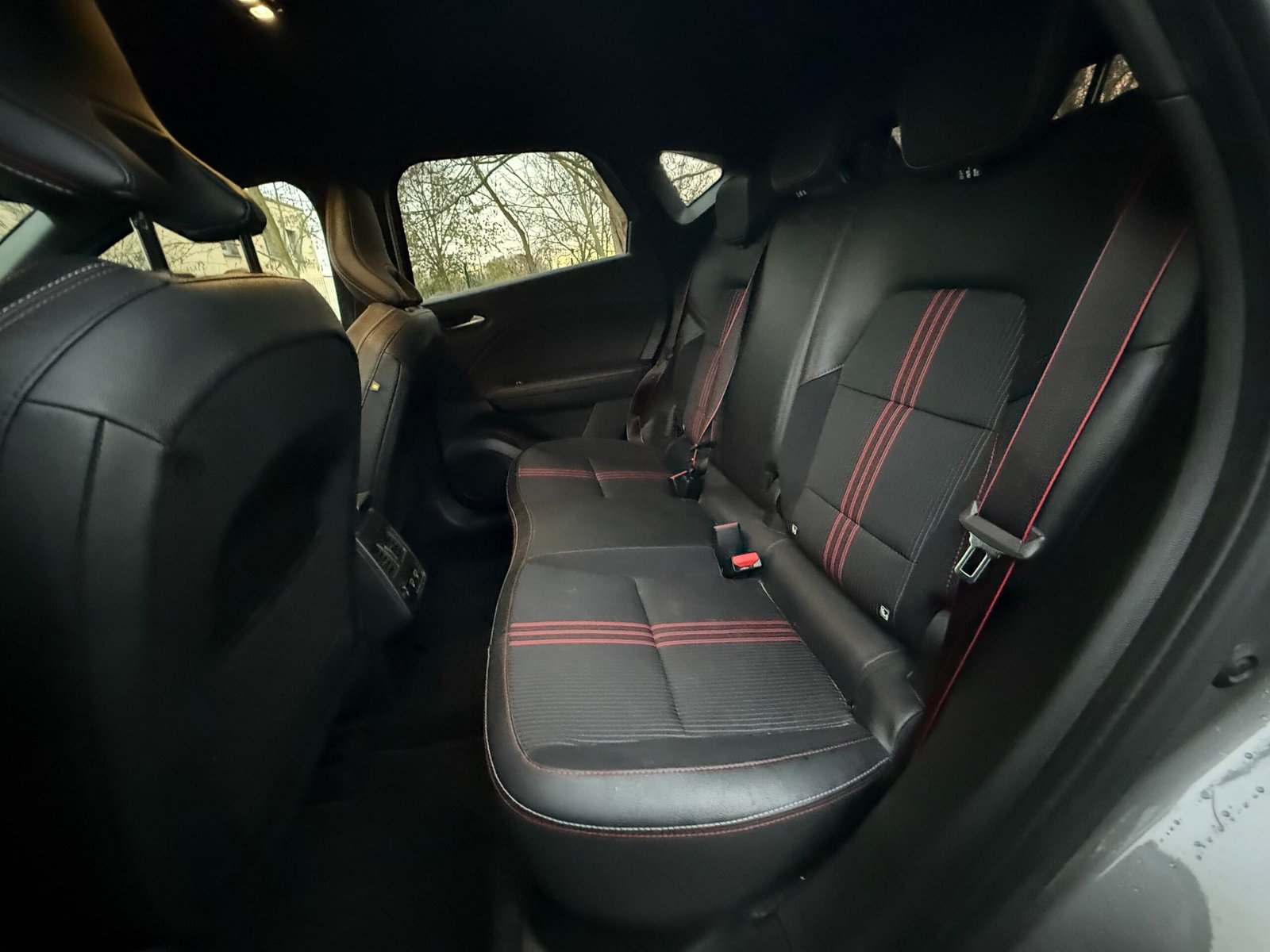 Renault Captur II 1.3 TCe GPF Mild Hybrid EDC7 S&S 160Ch « RS Line »