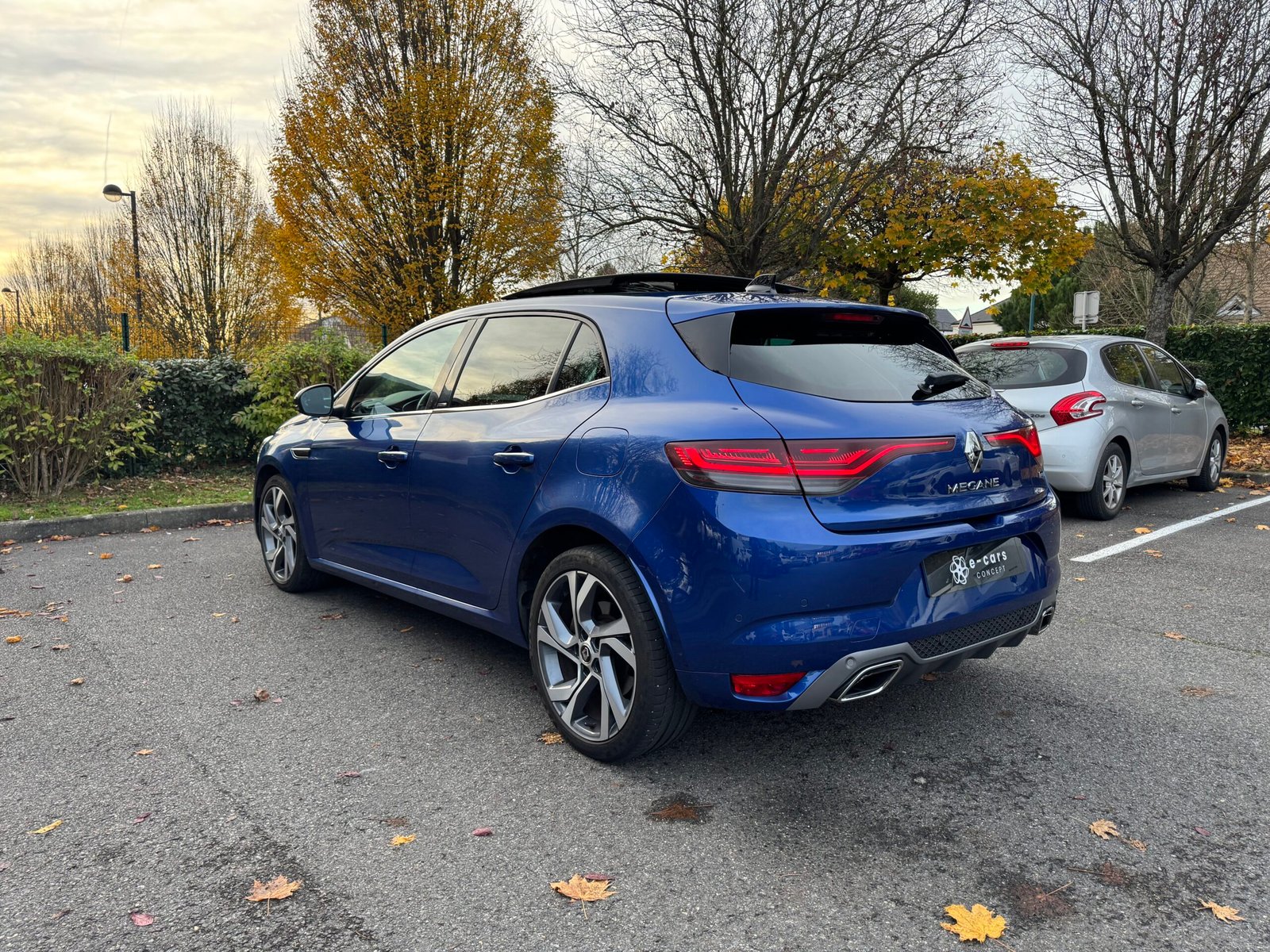 RENAULT Mégane IV Rs line Phase 2 Hatchback E-TECH 1.6 16V GPF 158 Plug in Hybrid S&S 90 cv Boîte auto