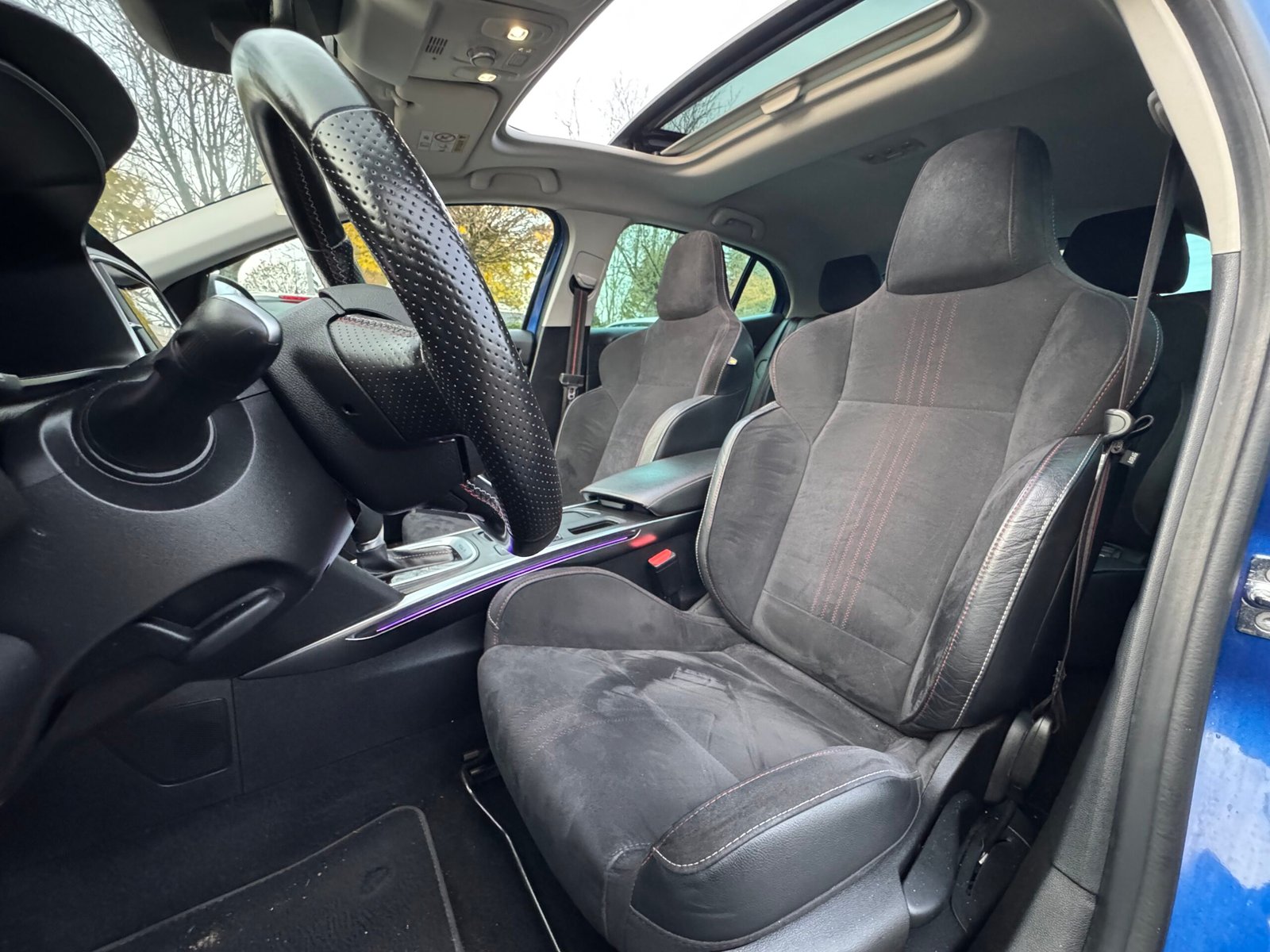 RENAULT Mégane IV Rs line Phase 2 Hatchback E-TECH 1.6 16V GPF 158 Plug in Hybrid S&S 90 cv Boîte auto