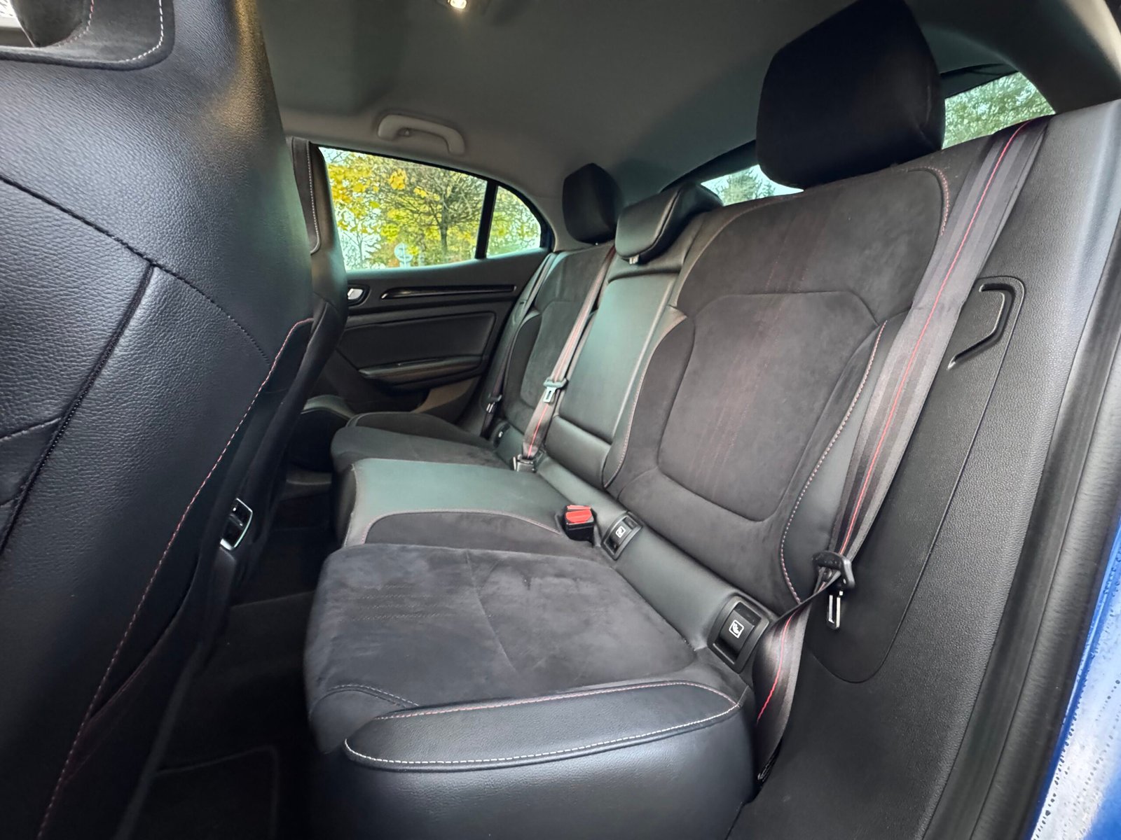 RENAULT Mégane IV Rs line Phase 2 Hatchback E-TECH 1.6 16V GPF 158 Plug in Hybrid S&S 90 cv Boîte auto