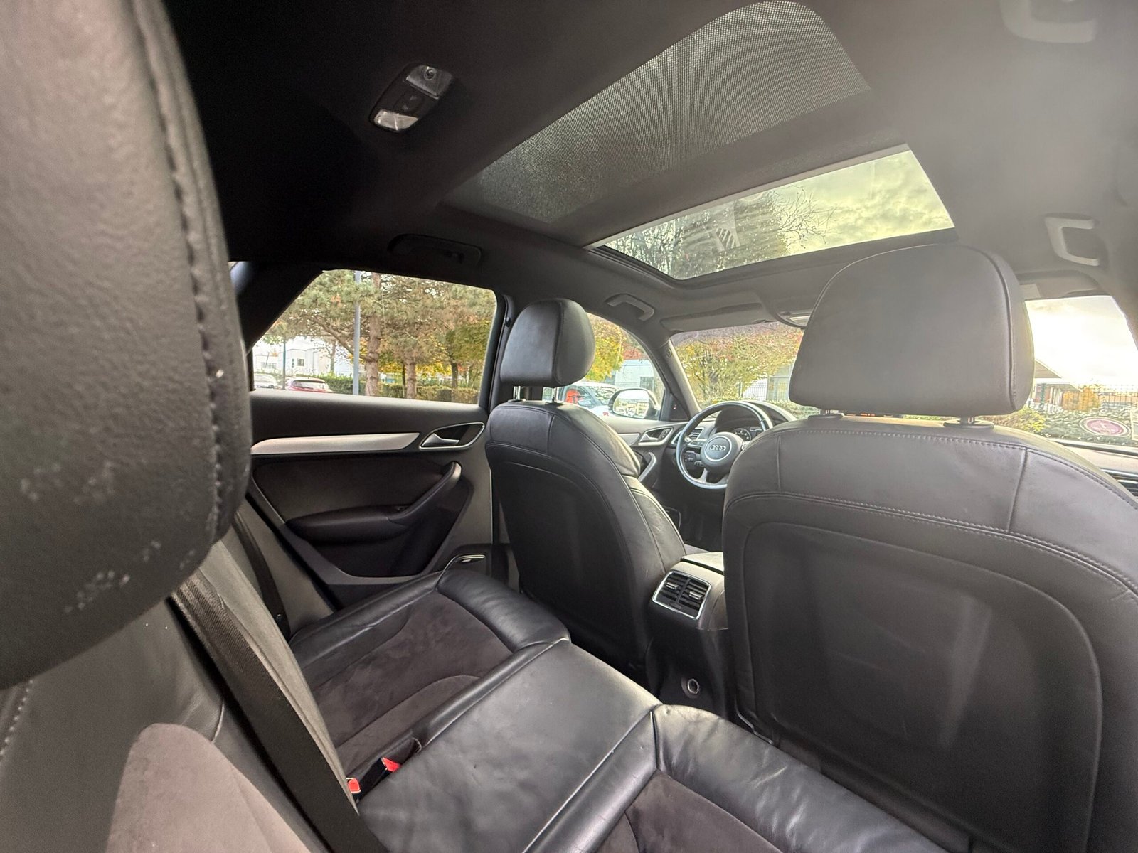 AUDI Q3 AMBITION LUXE Série 1 (8U) Quattro 2.0 TFSI 16V S Tronic7 211 cv Boîte auto