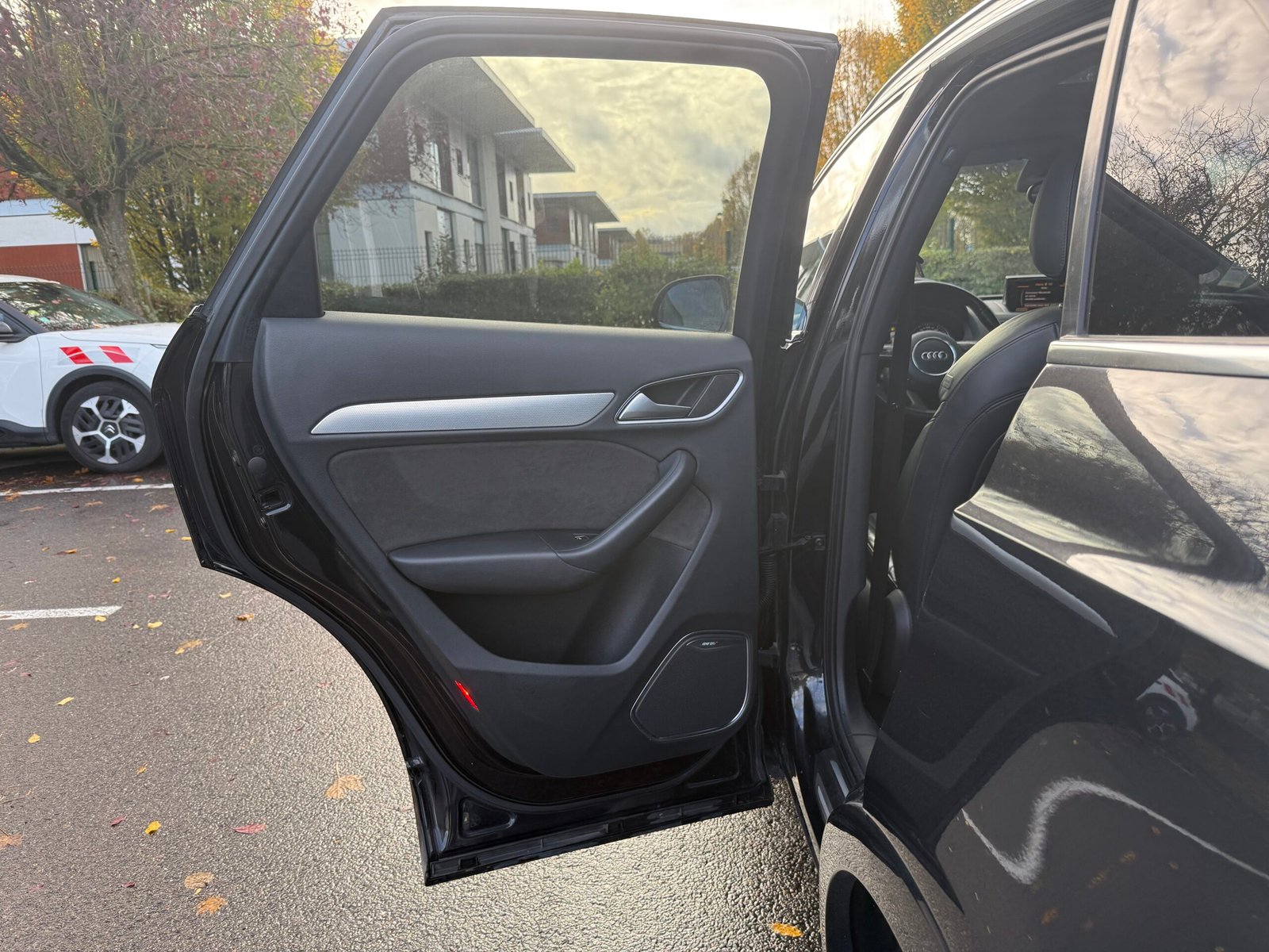 AUDI Q3 AMBITION LUXE Série 1 (8U) Quattro 2.0 TFSI 16V S Tronic7 211 cv Boîte auto