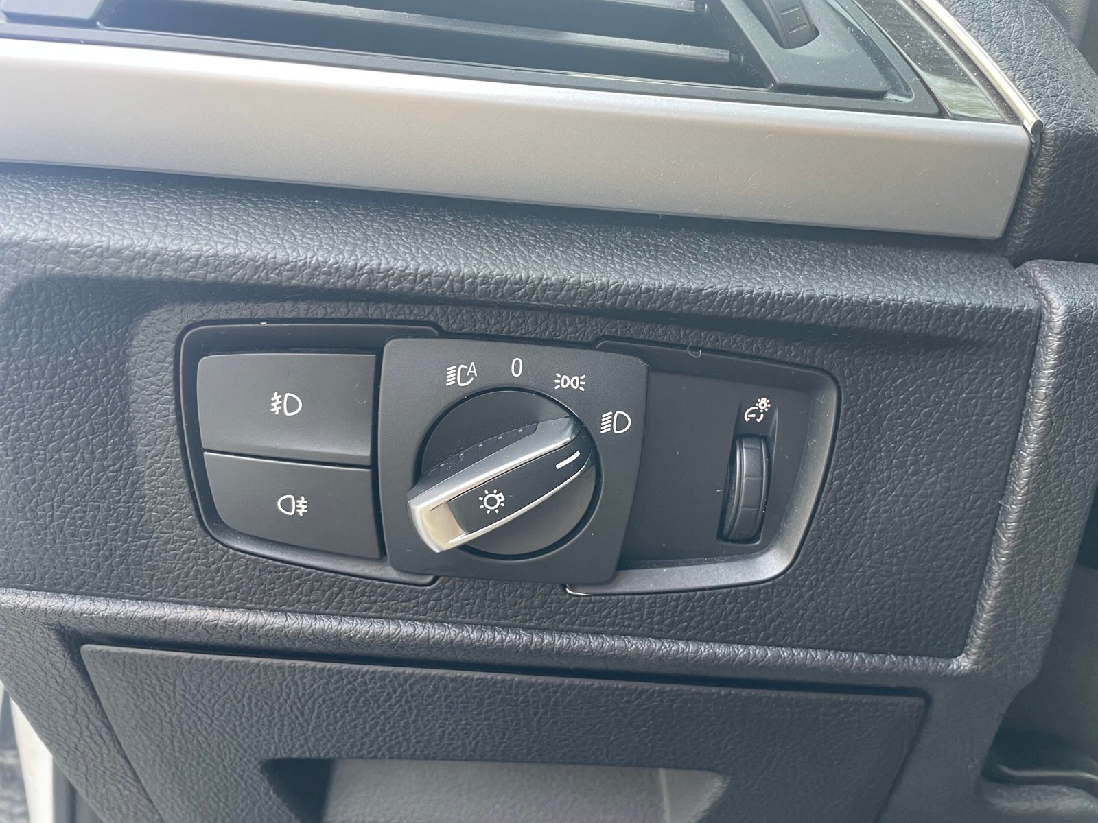 BMW Série 1 118i “Lounge plus” 170 CH