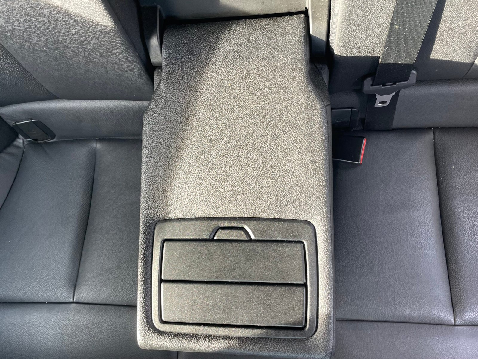 BMW Série 1 118i “Lounge plus” 170 CH