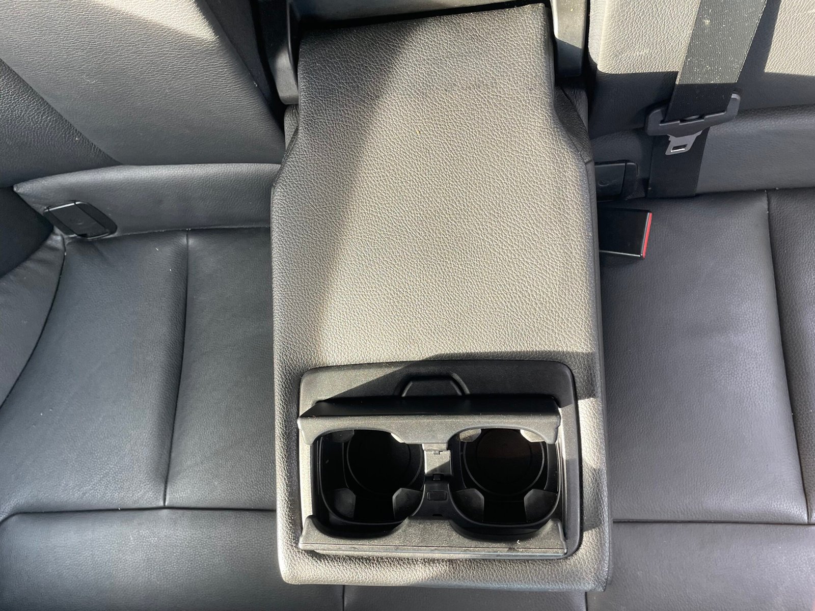 BMW Série 1 118i “Lounge plus” 170 CH