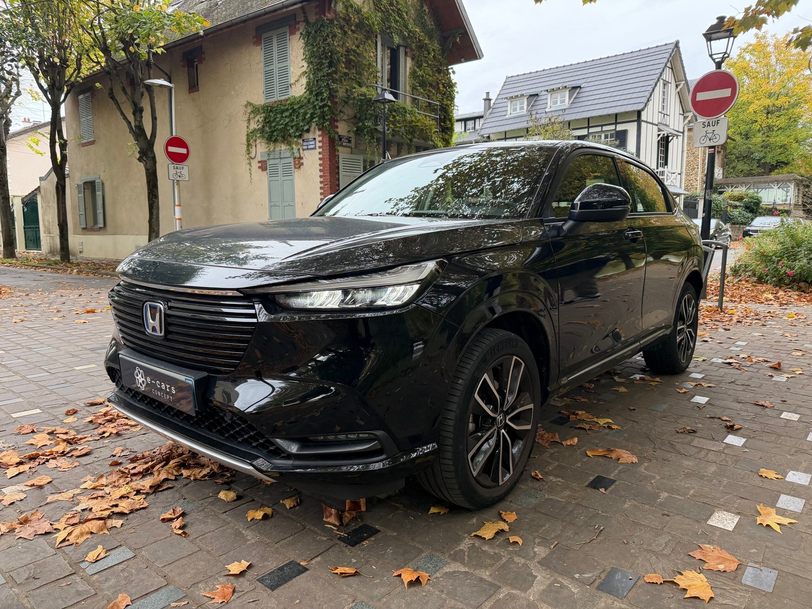 HONDA HR-V III 1.5 i-MMD Hybrid e-CVT 131ch “Advance”