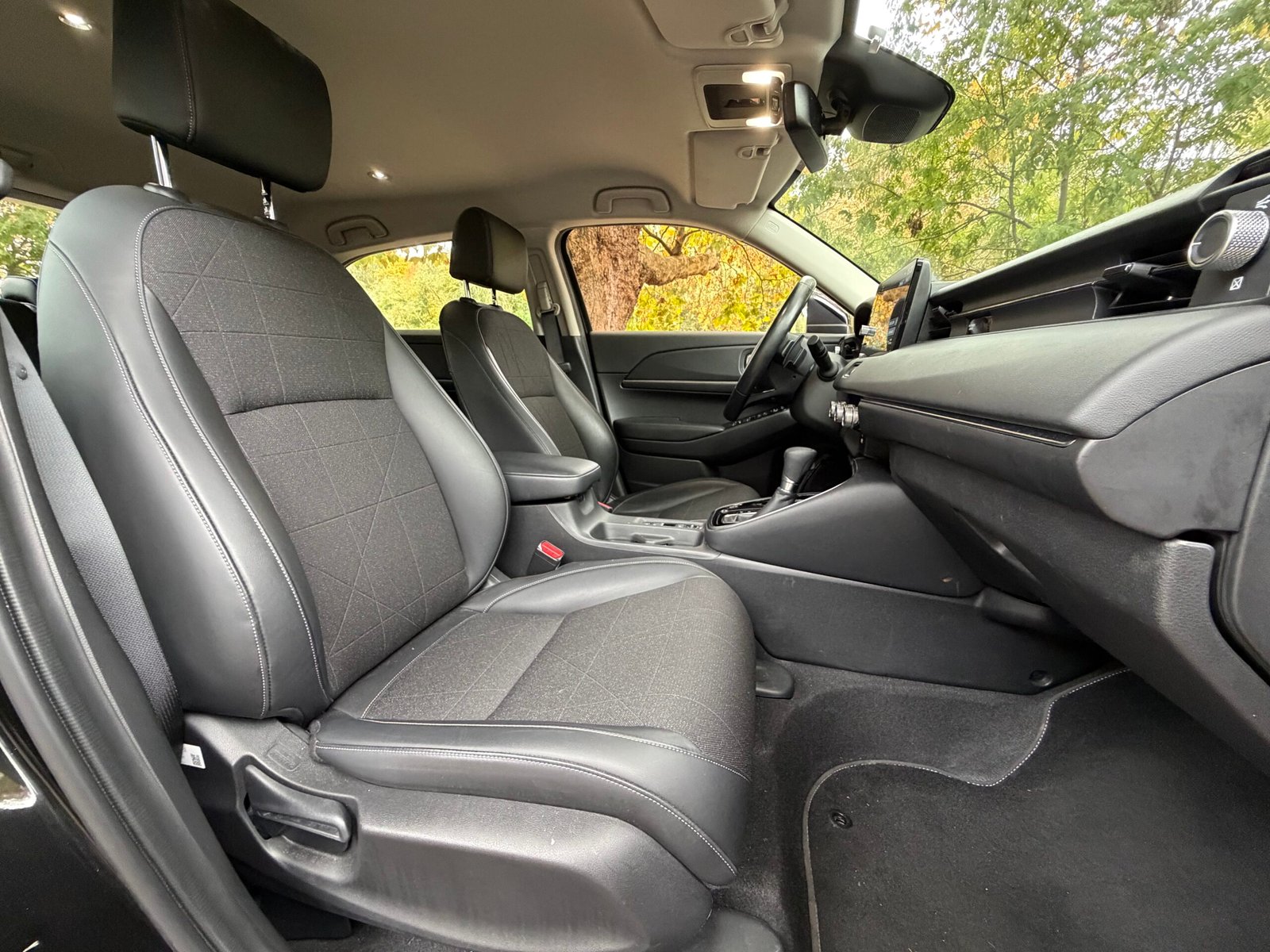 HONDA HR-V III 1.5 i-MMD Hybrid e-CVT 131ch “Advance”