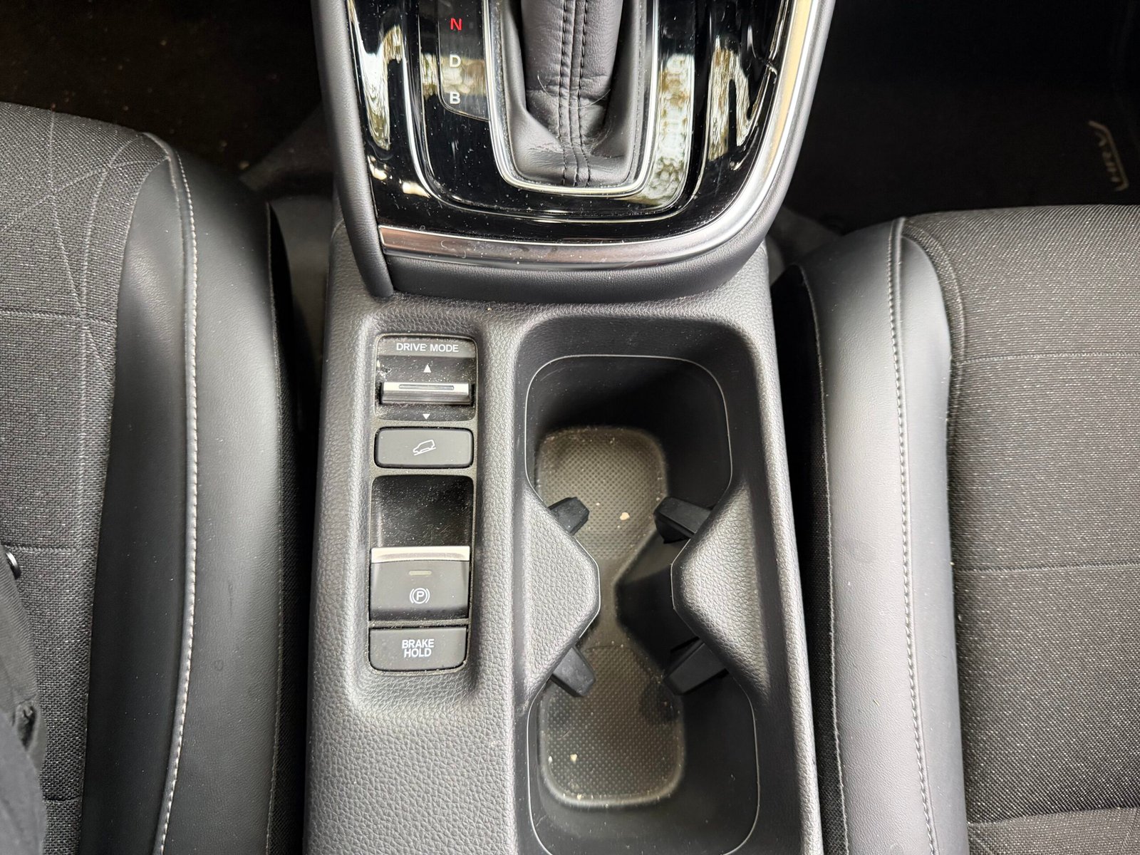 HONDA HR-V III 1.5 i-MMD Hybrid e-CVT 131ch “Advance”