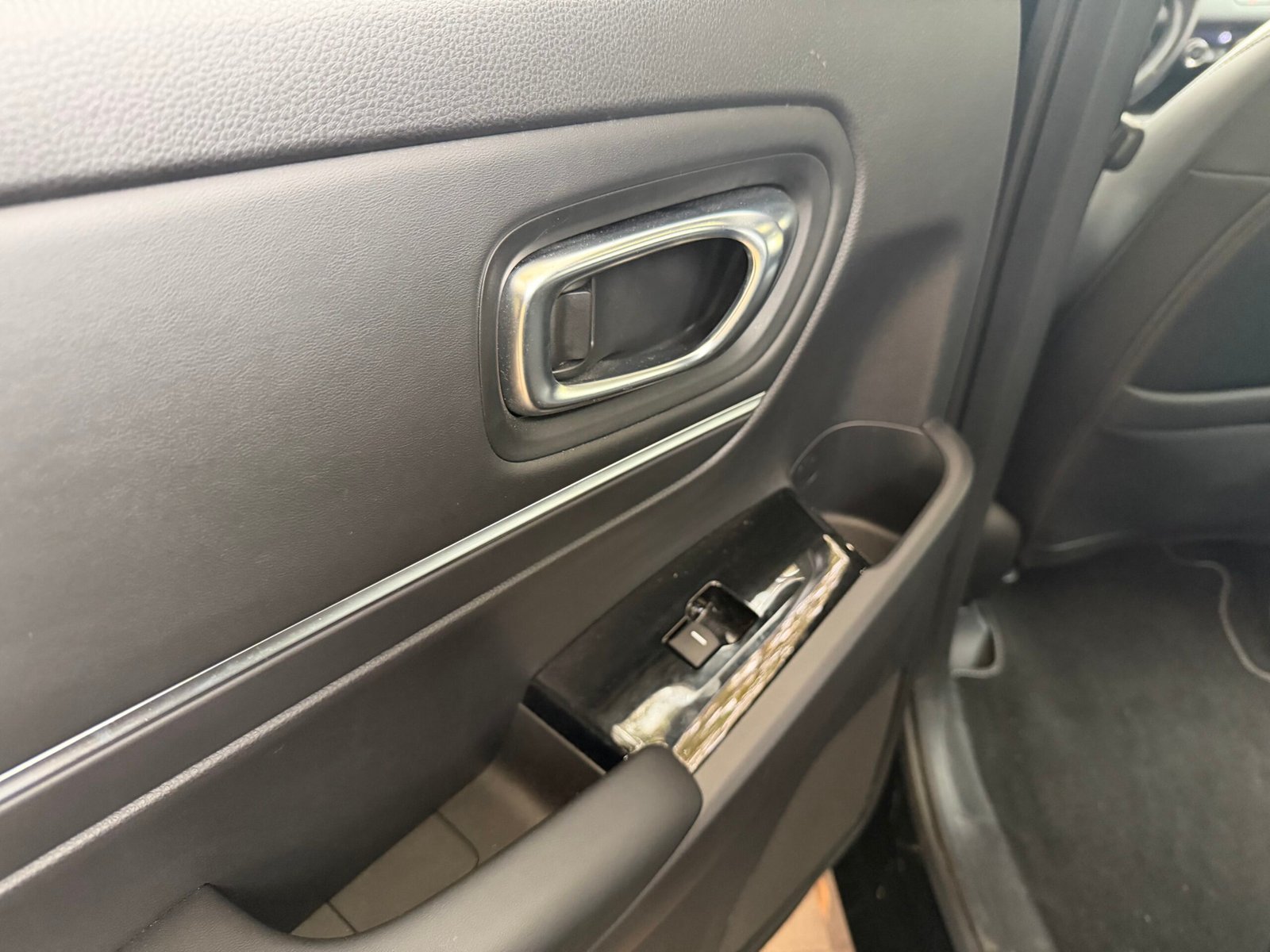 HONDA HR-V III 1.5 i-MMD Hybrid e-CVT 131ch “Advance”