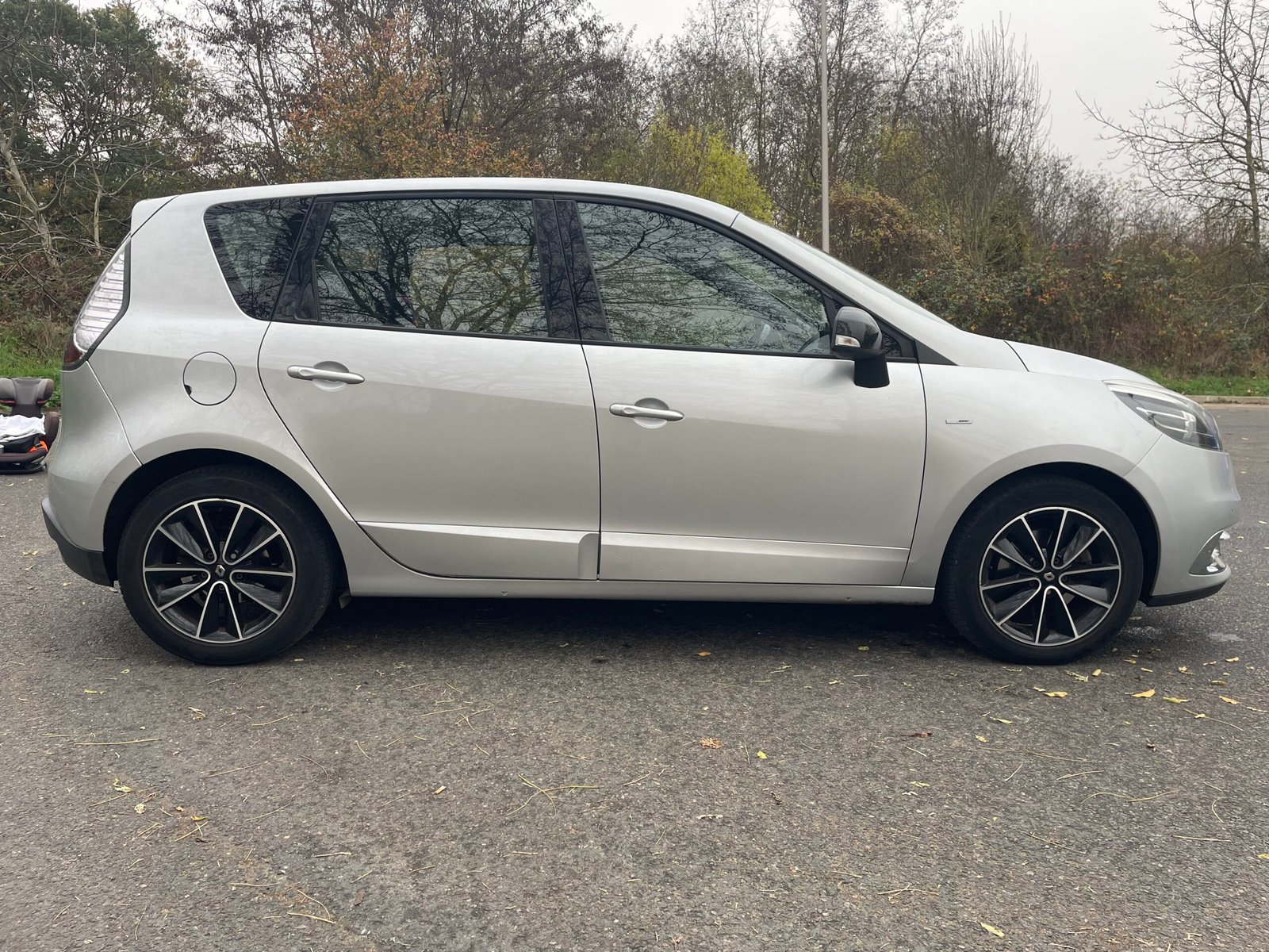 RENAULT Scénic III “Bose” Phase 2 1.5 dCi S&S 110 CH