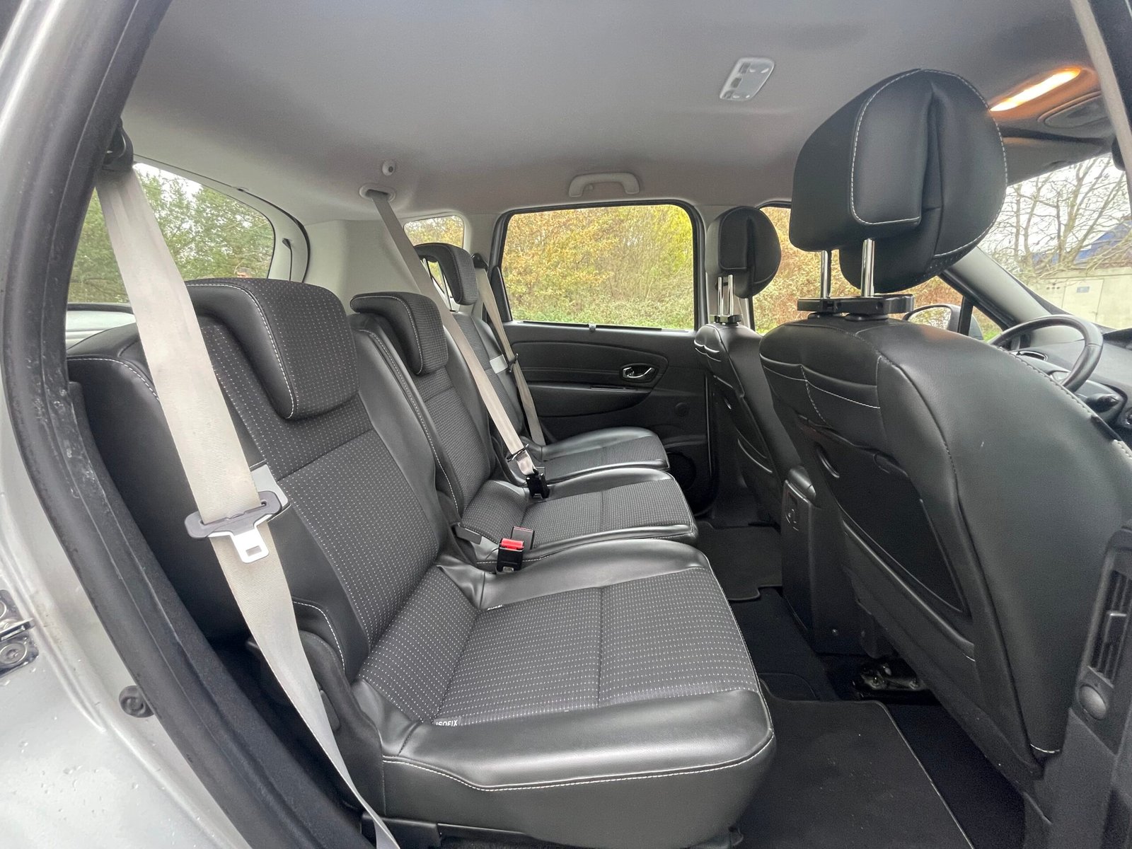 RENAULT Scénic III “Bose” Phase 2 1.5 dCi S&S 110 CH